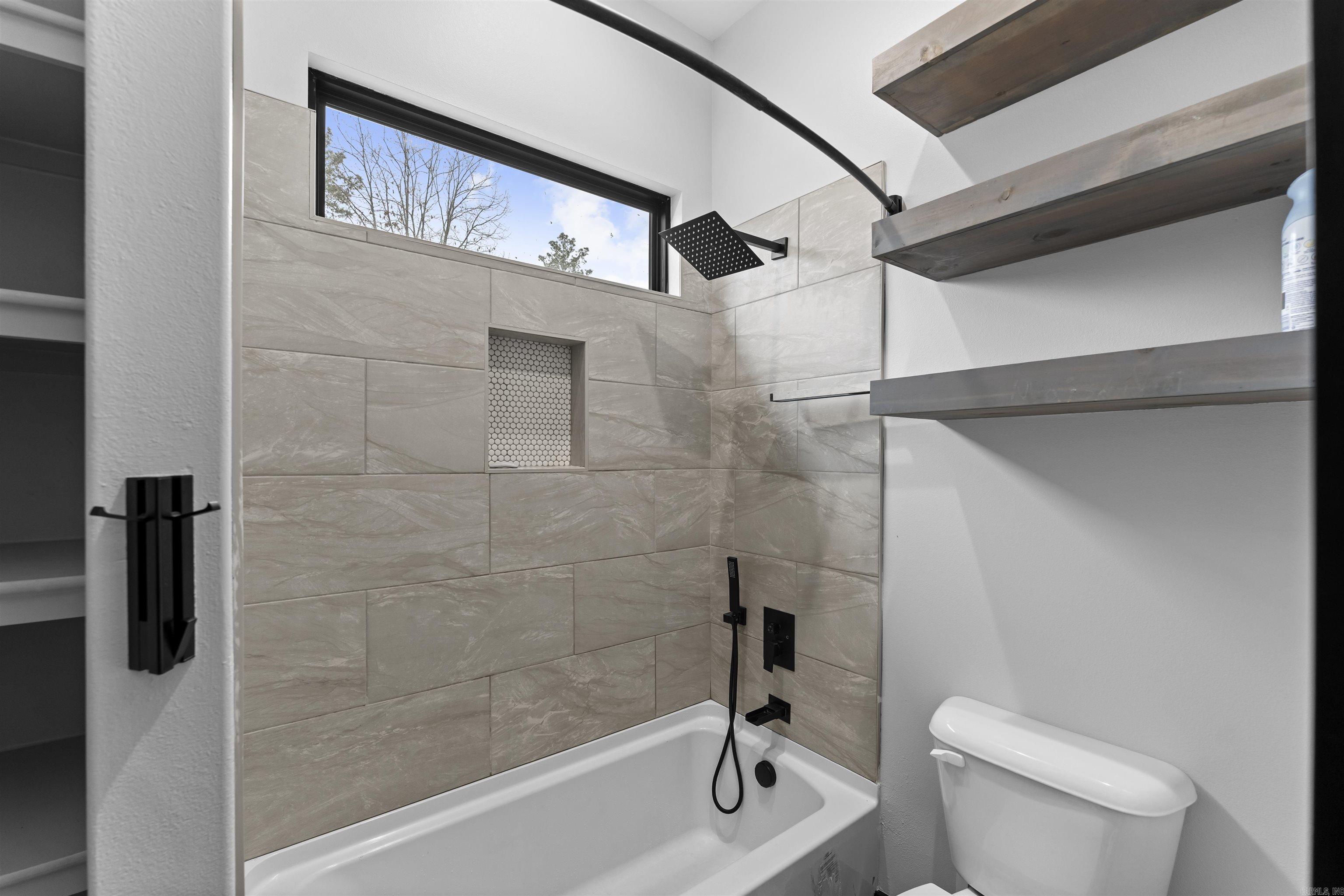 CANYON CREEK VILLAGE - Residential