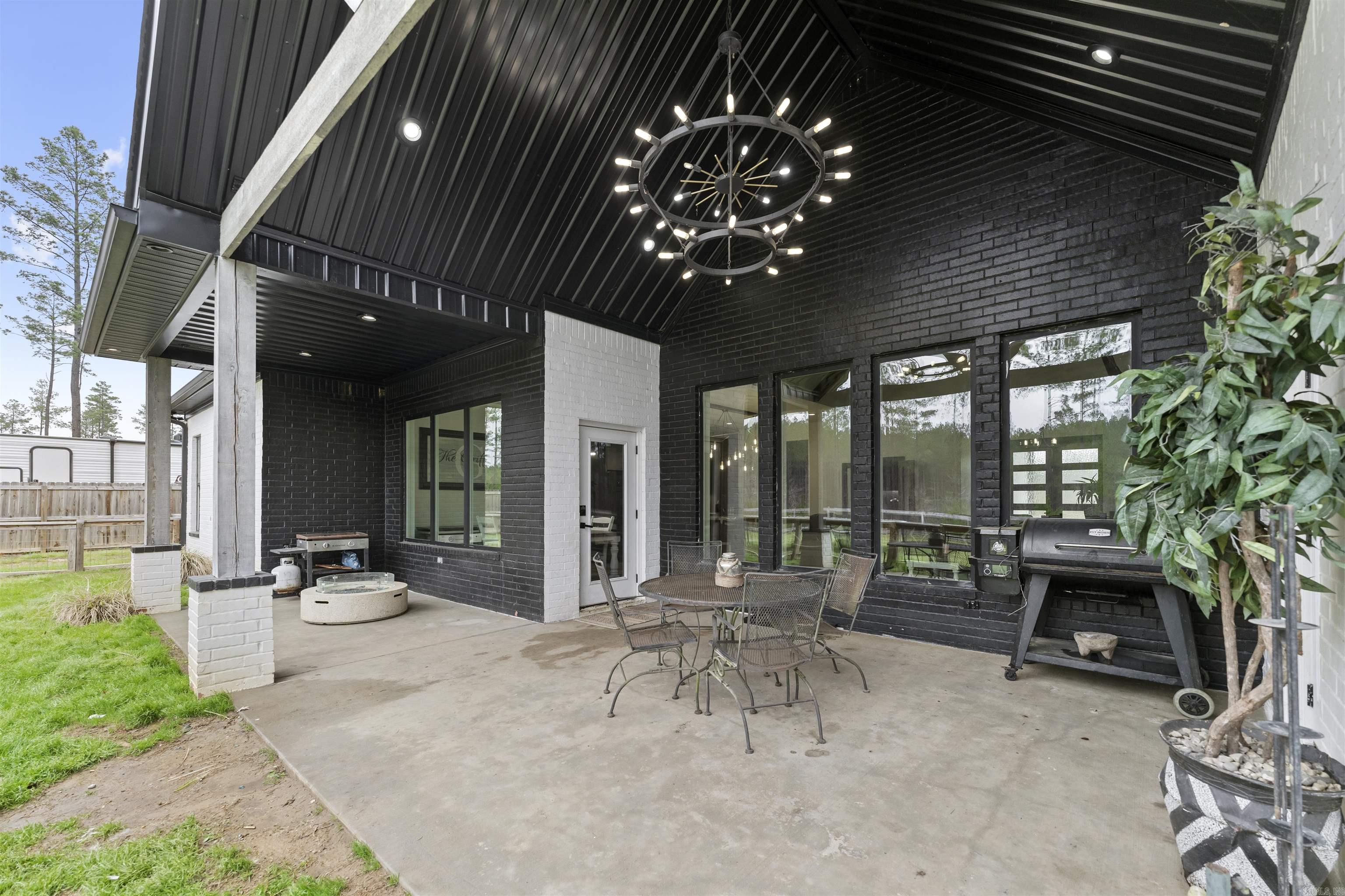 CANYON CREEK VILLAGE - Residential