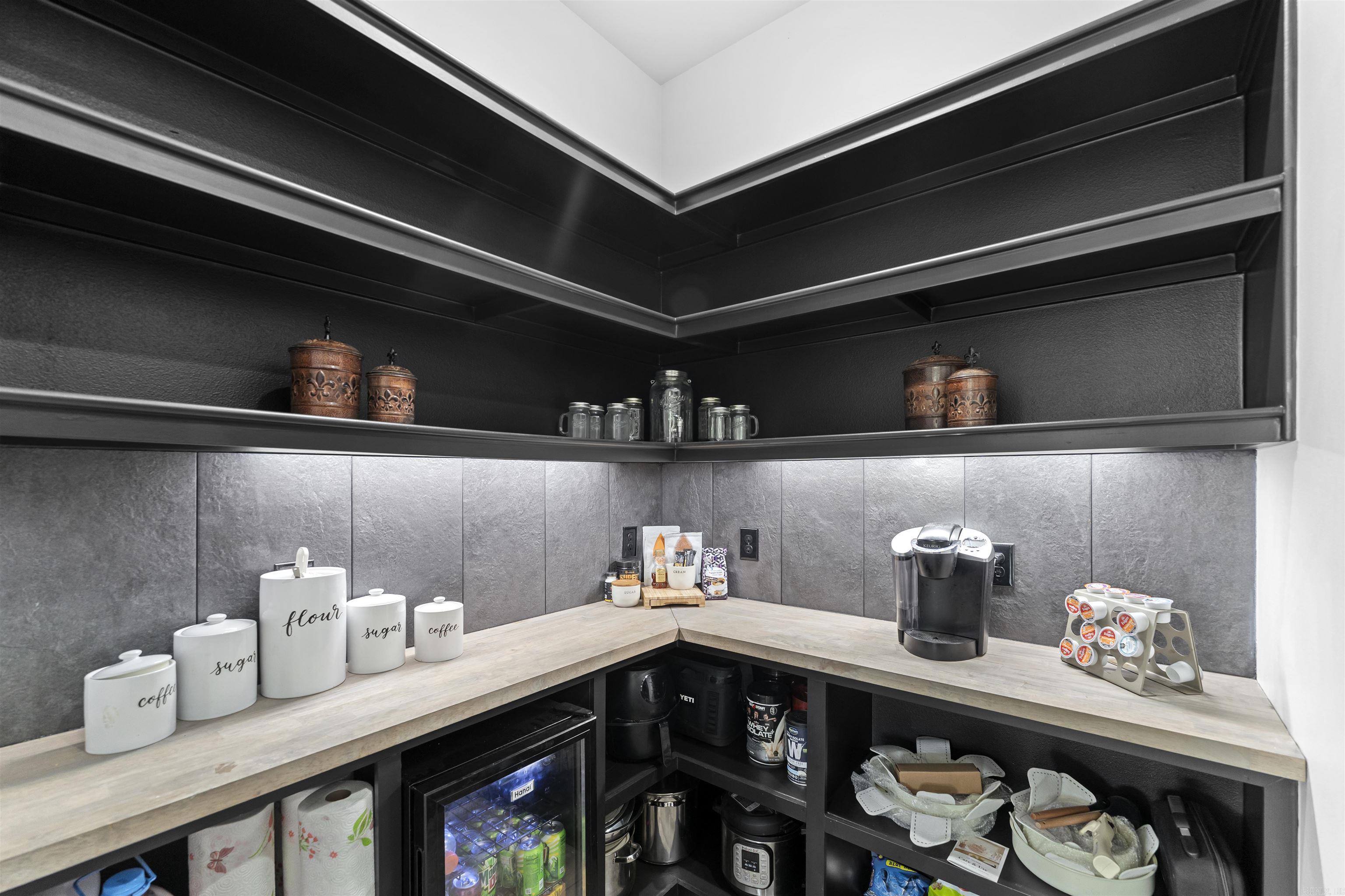 CANYON CREEK VILLAGE - Residential