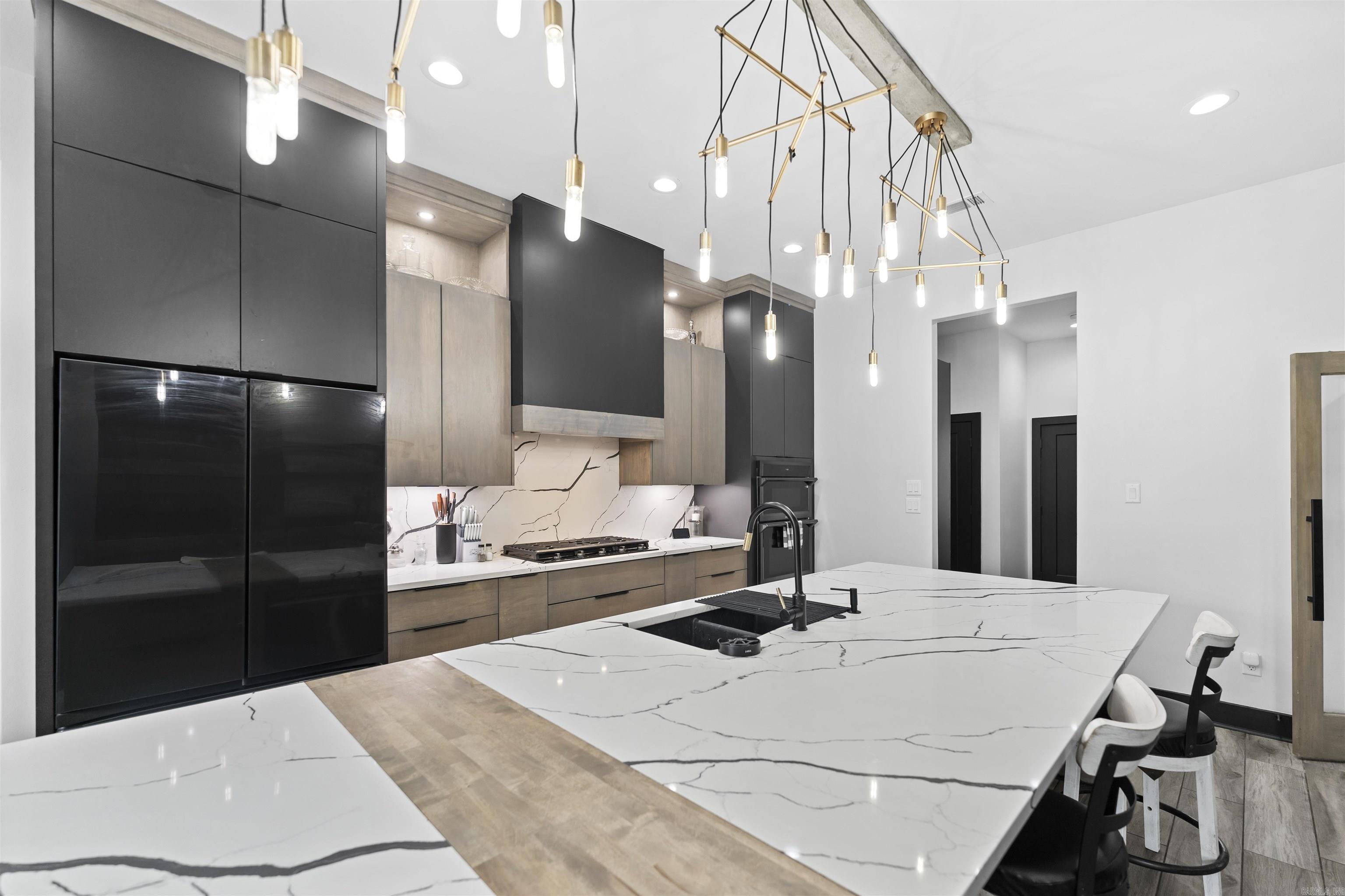 CANYON CREEK VILLAGE - Residential