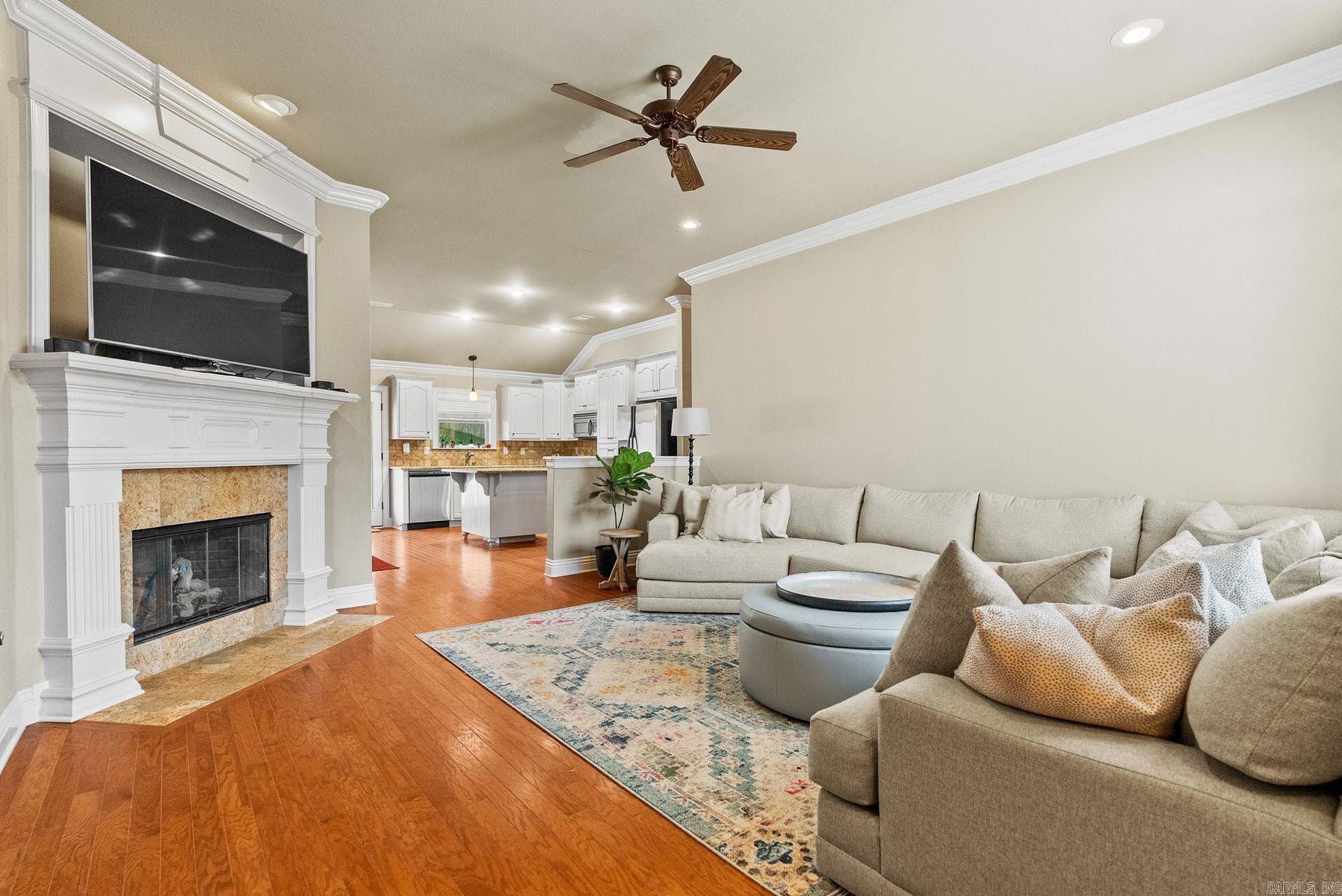 CRYSTALWOOD - Residential