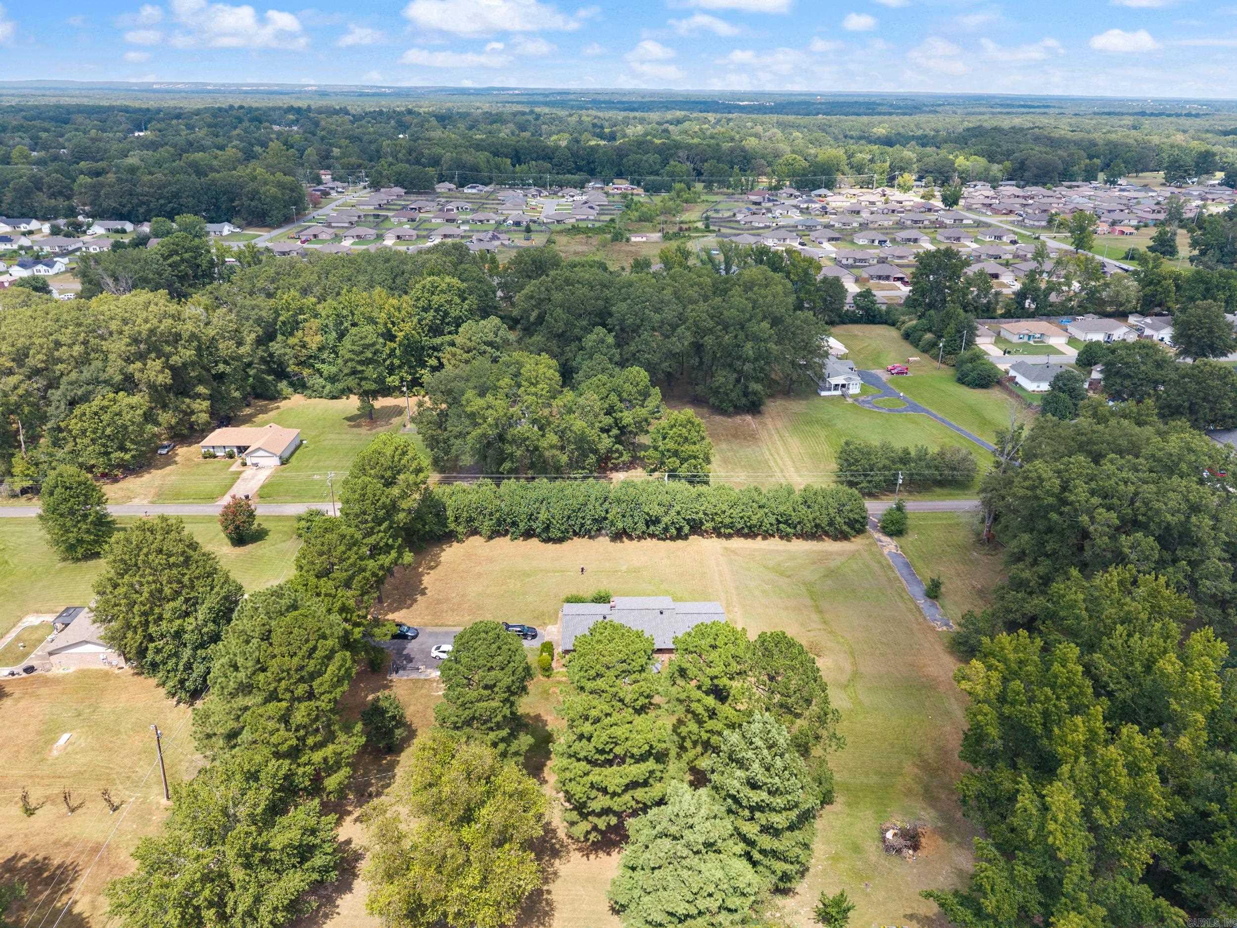 SHADY ACRES - Residential