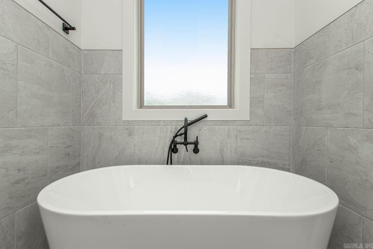 FLETCHER VALLEY "FLETCHER RIDGE" - Residential