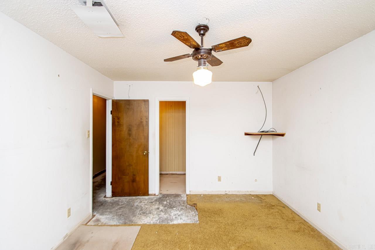 STONEWALL - Residential