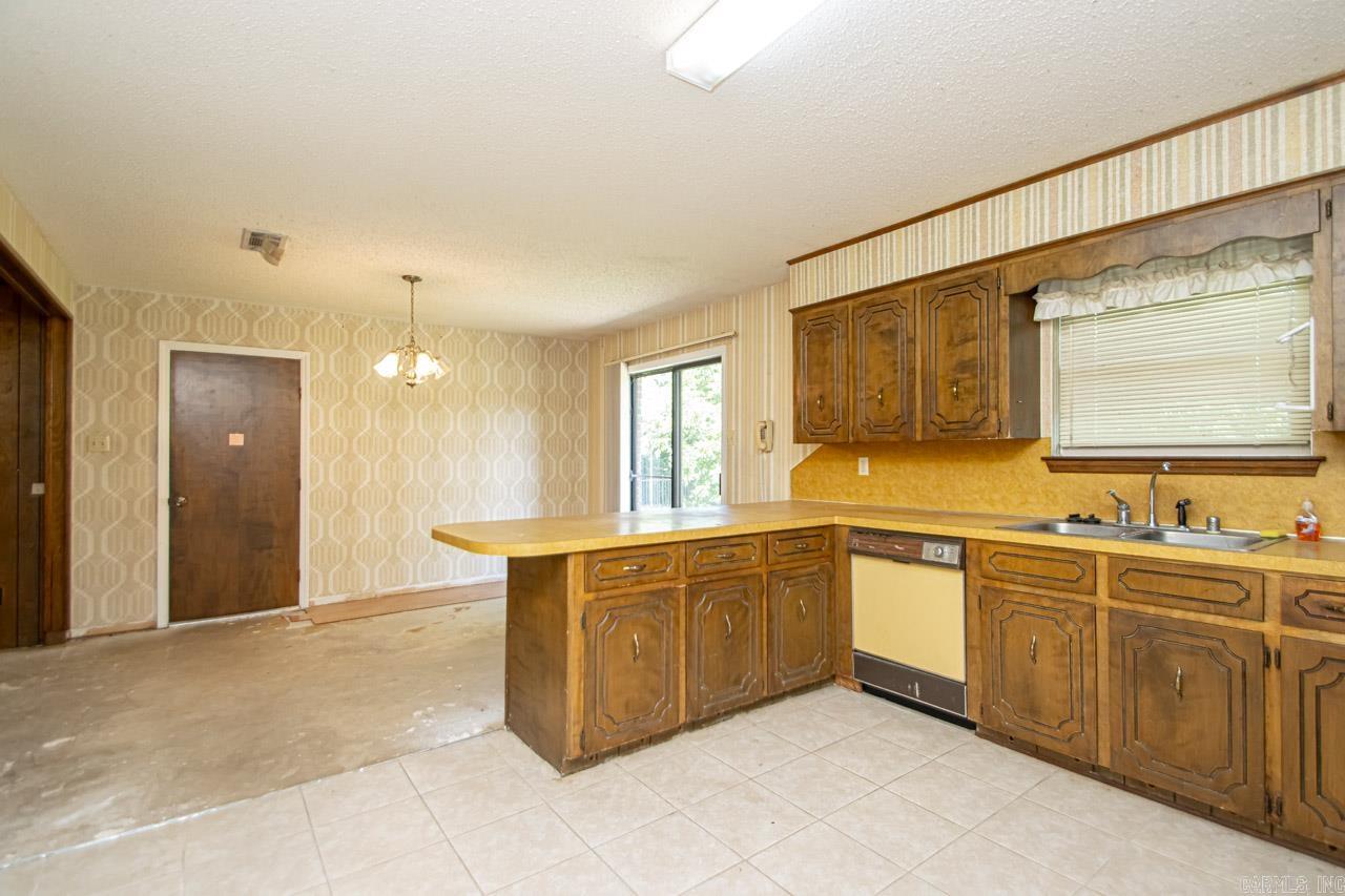 STONEWALL - Residential