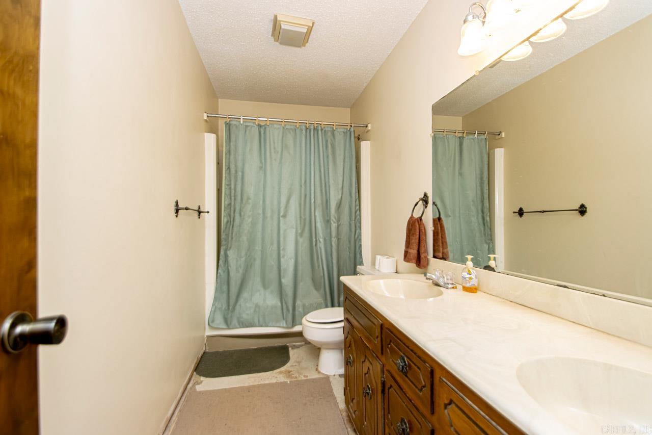 STONEWALL - Residential