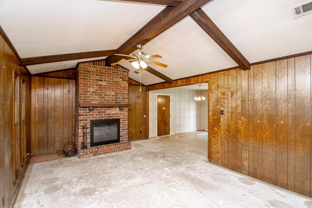 STONEWALL - Residential