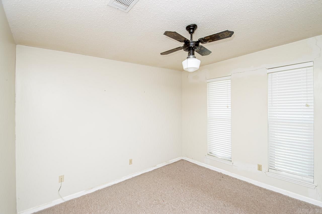 STONEWALL - Residential