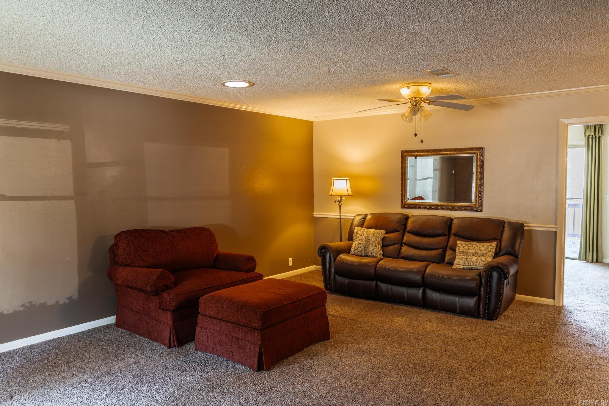 VALENCIA COURTS - Residential