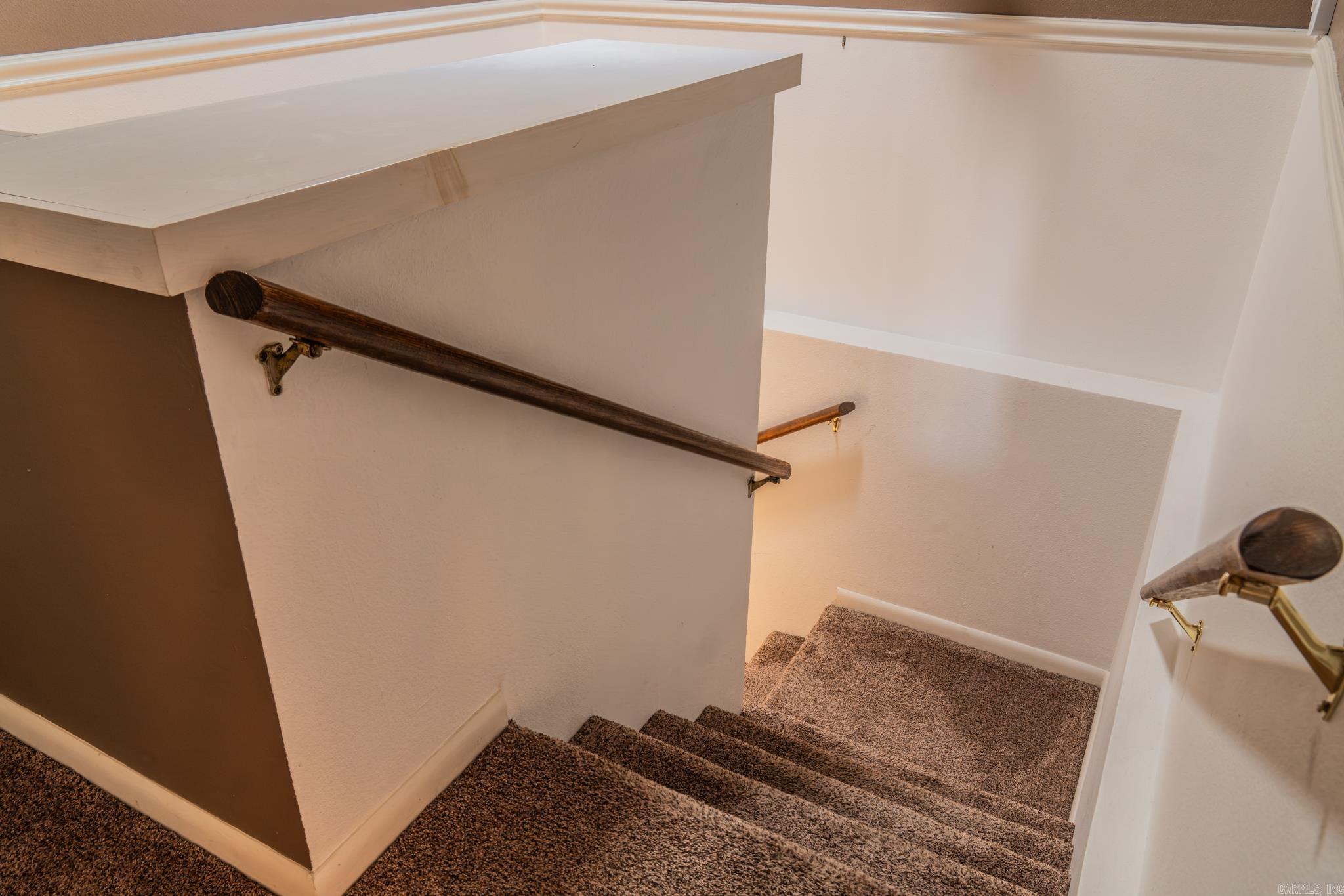 VALENCIA COURTS - Residential