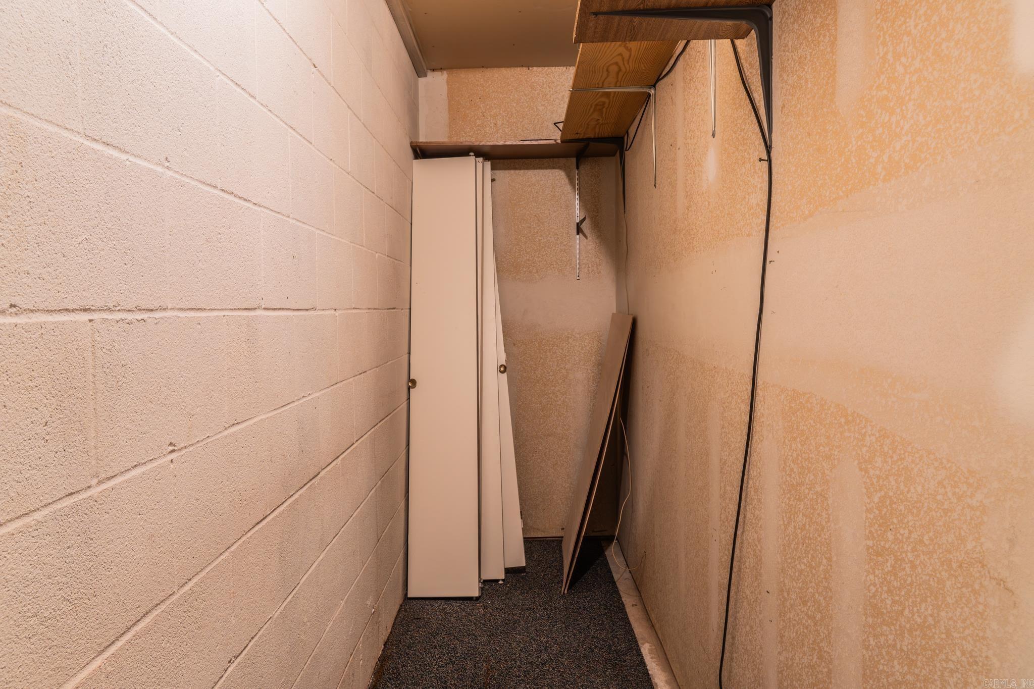 VALENCIA COURTS - Residential