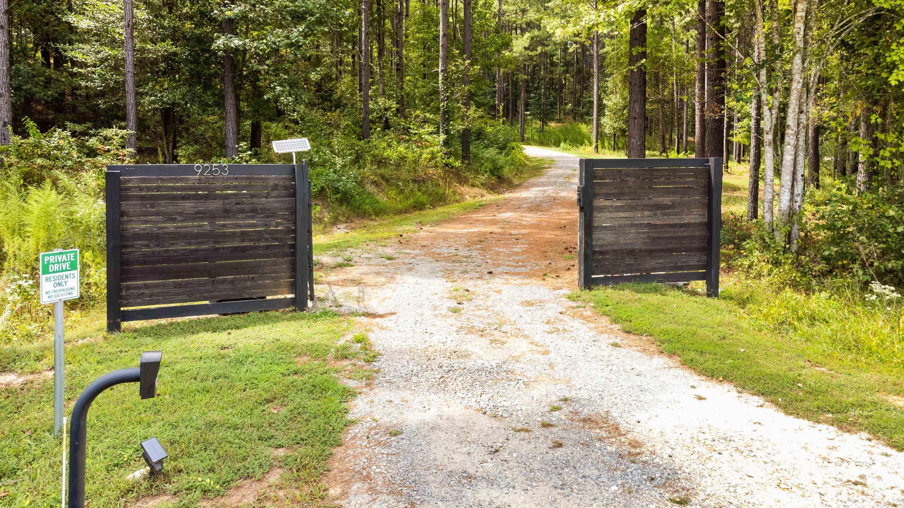 Metes & Bounds - Residential