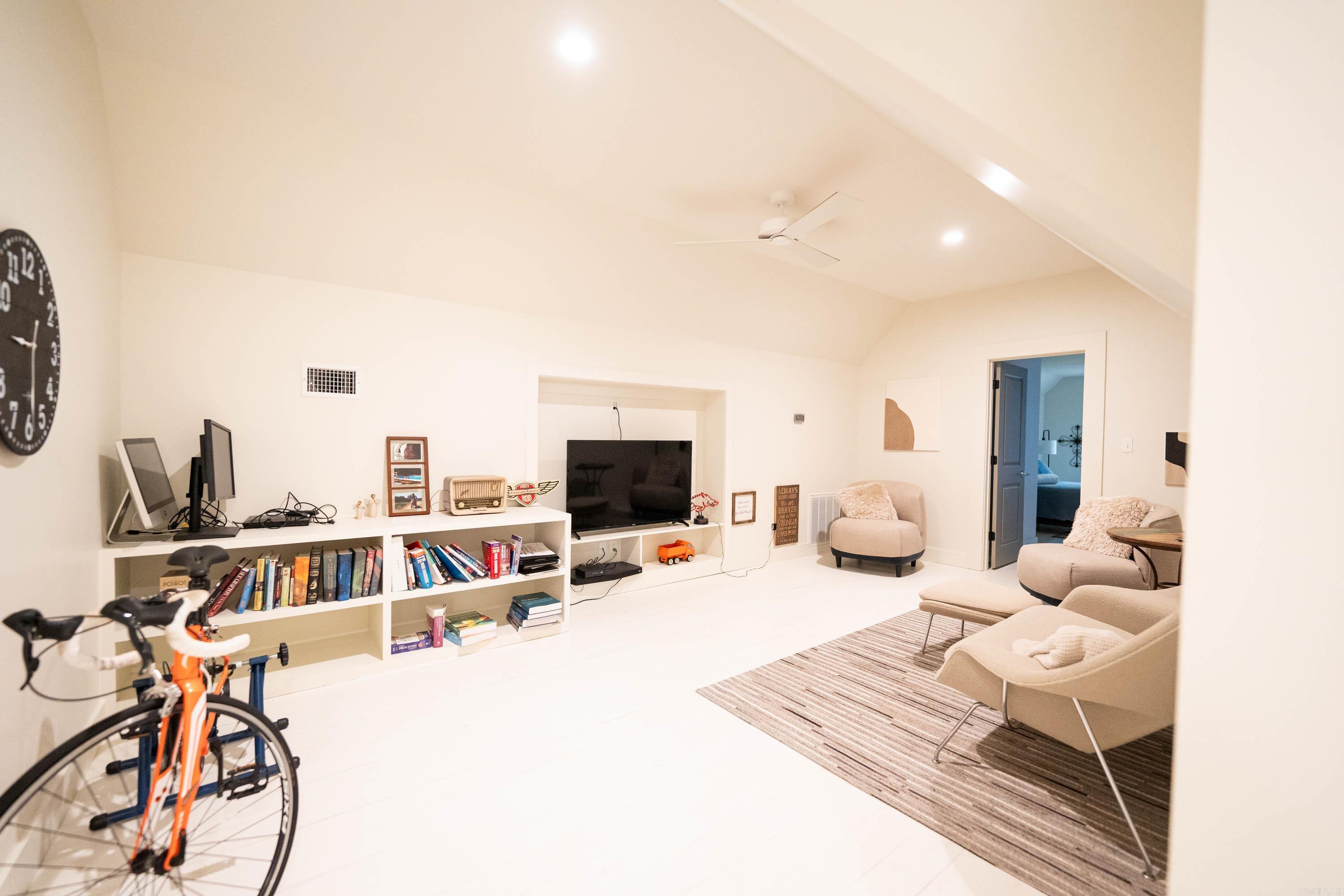 Old Magnolia Place - Residential