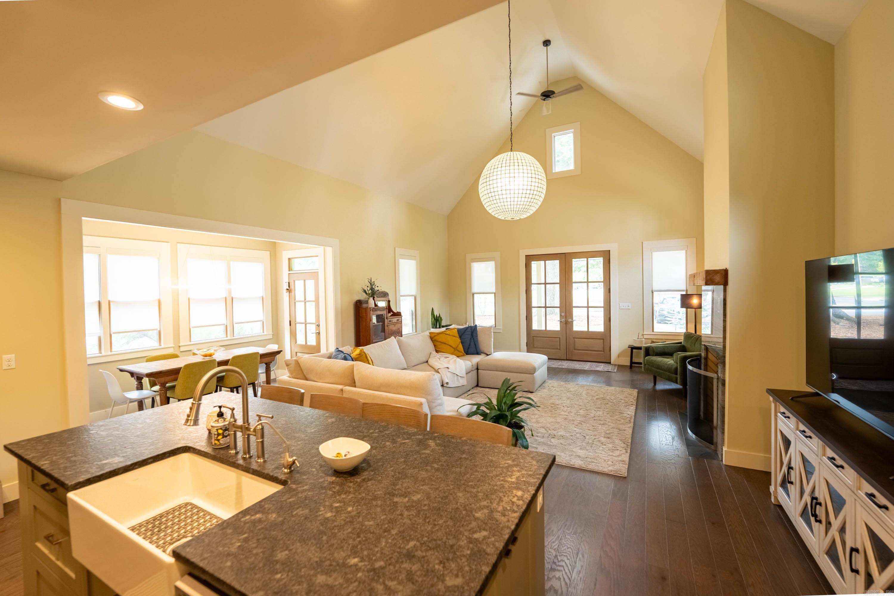 Old Magnolia Place - Residential