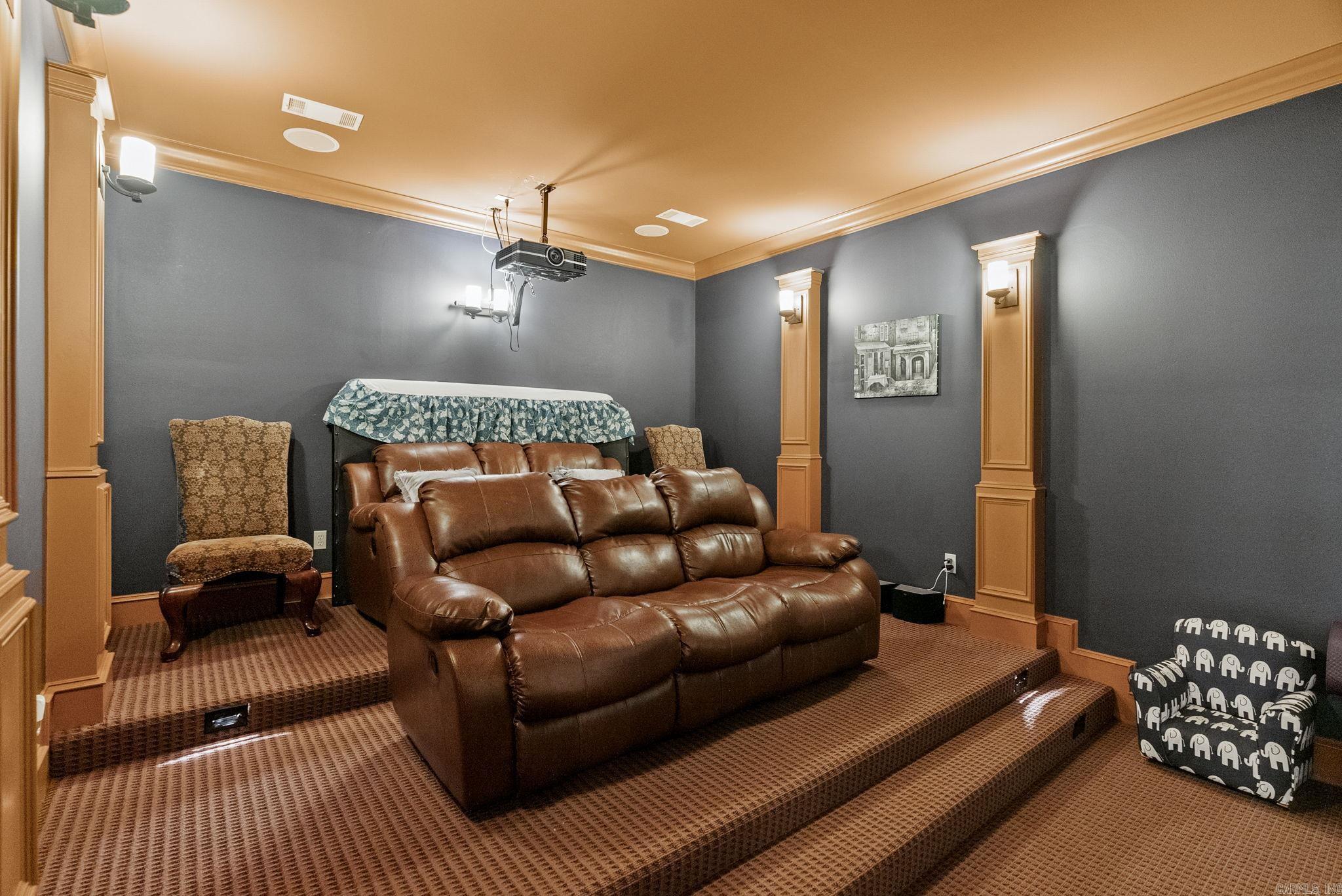 CHENAL DOWNS - Residential