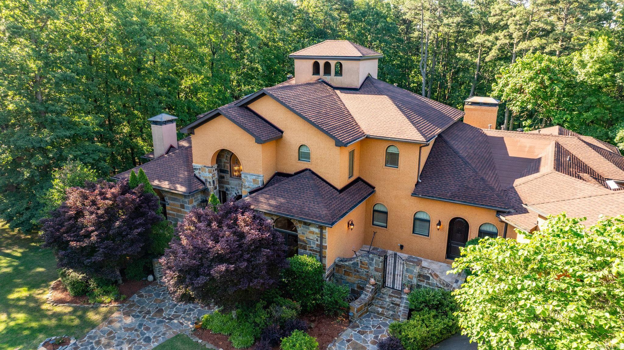 CHENAL DOWNS - Residential