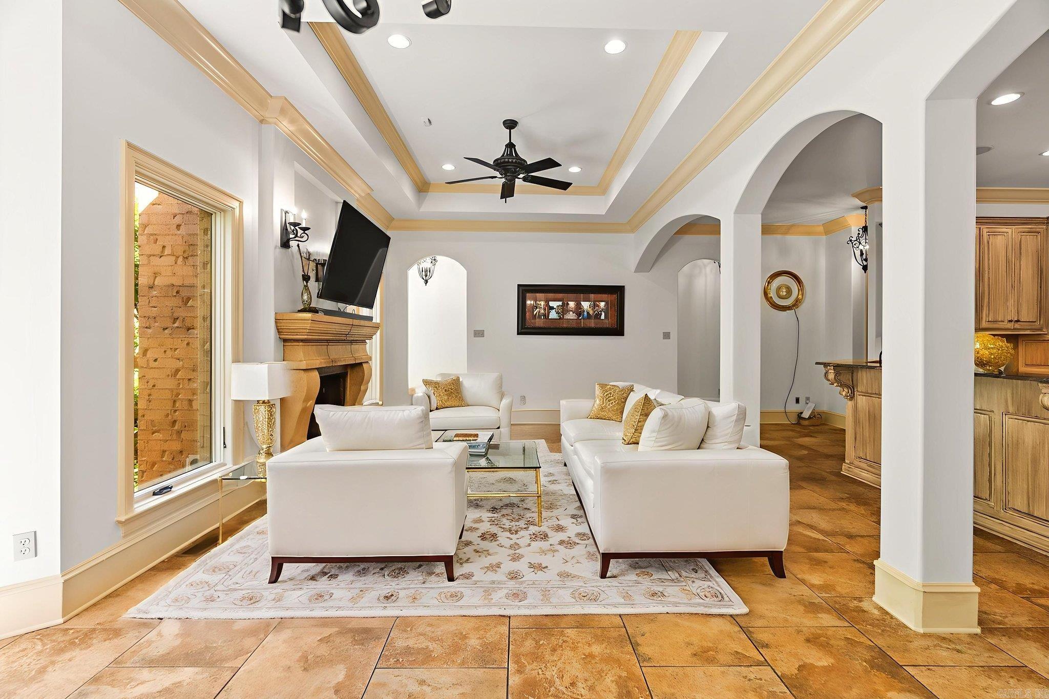 CHENAL DOWNS - Residential