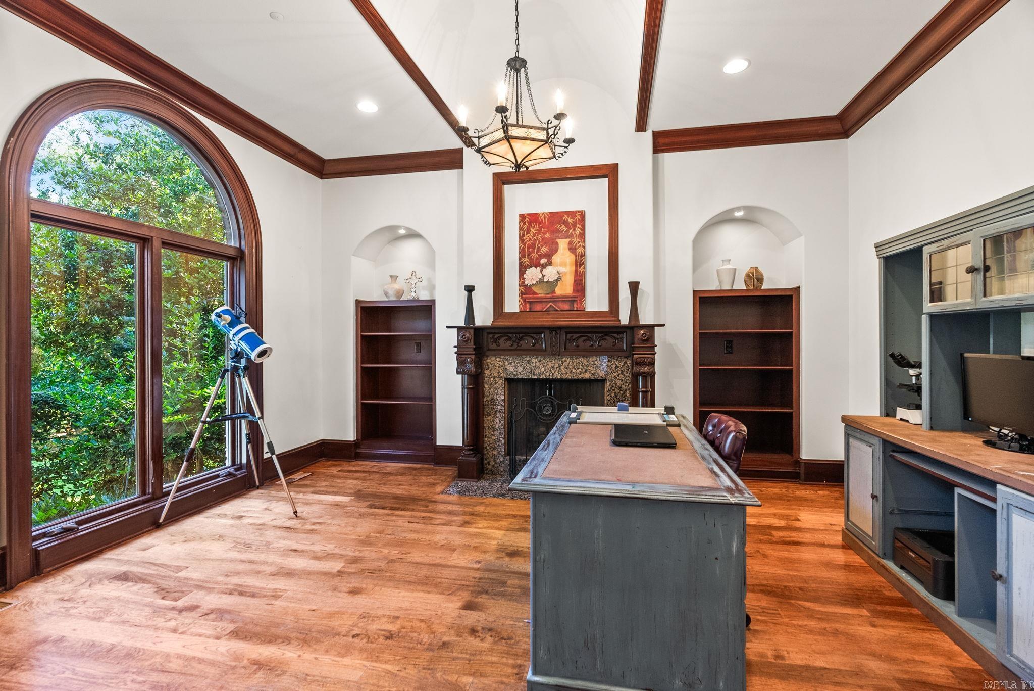 CHENAL DOWNS - Residential