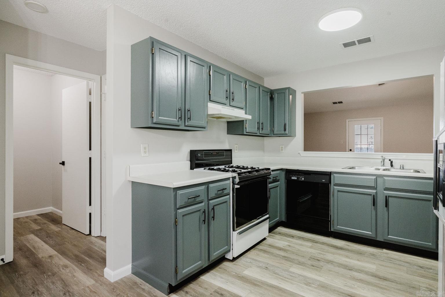 FOREST COVE - Residential