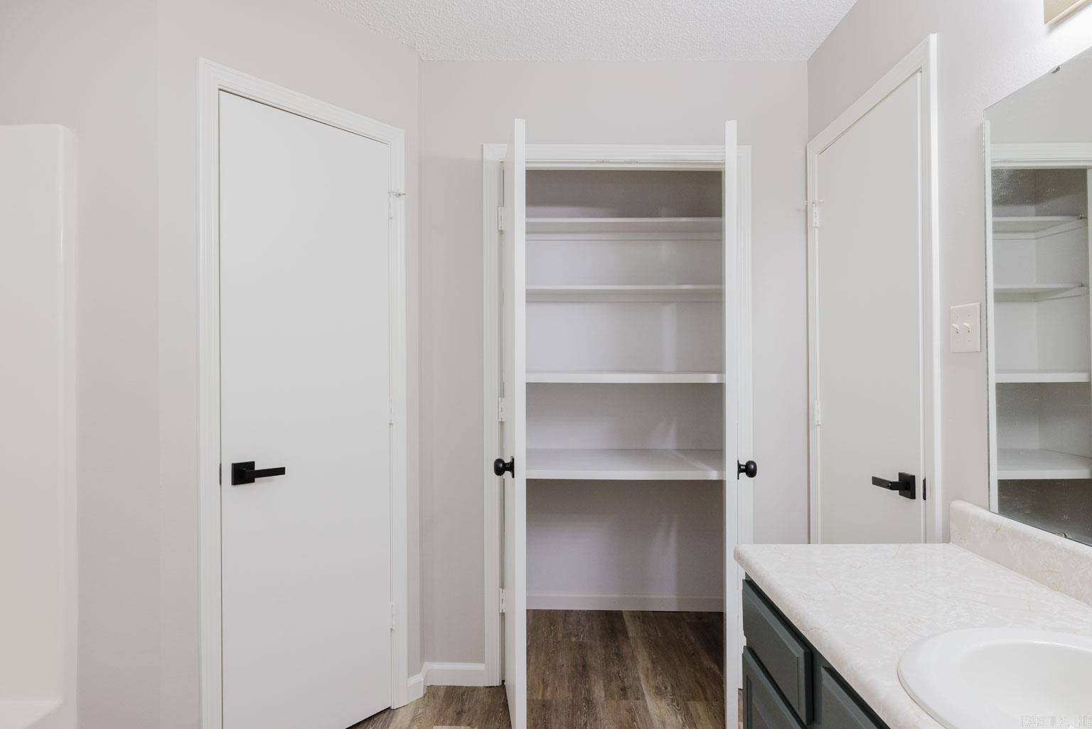 FOREST COVE - Residential