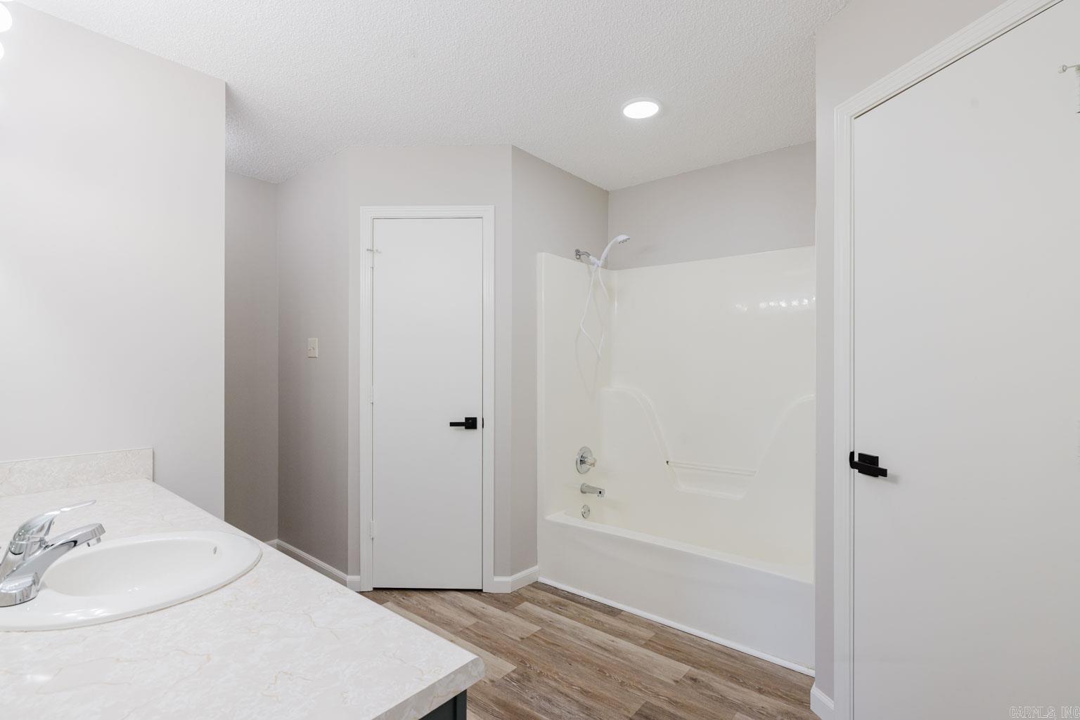 FOREST COVE - Residential