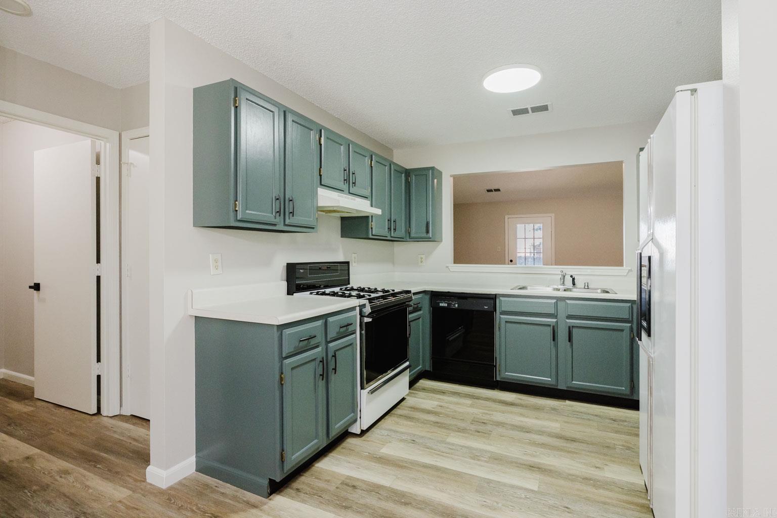 FOREST COVE - Residential