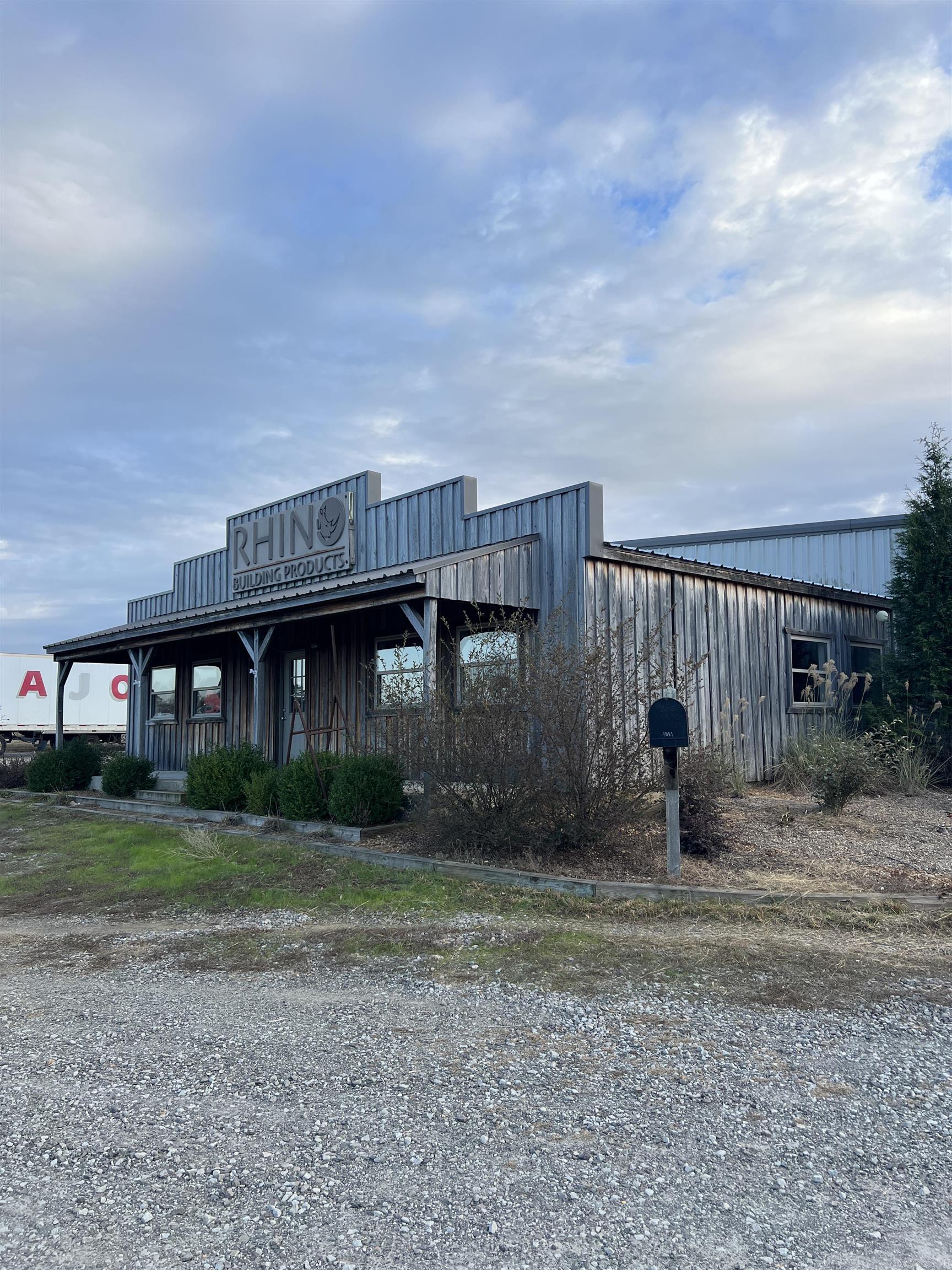 Metes & Bounds - Commercial Sale