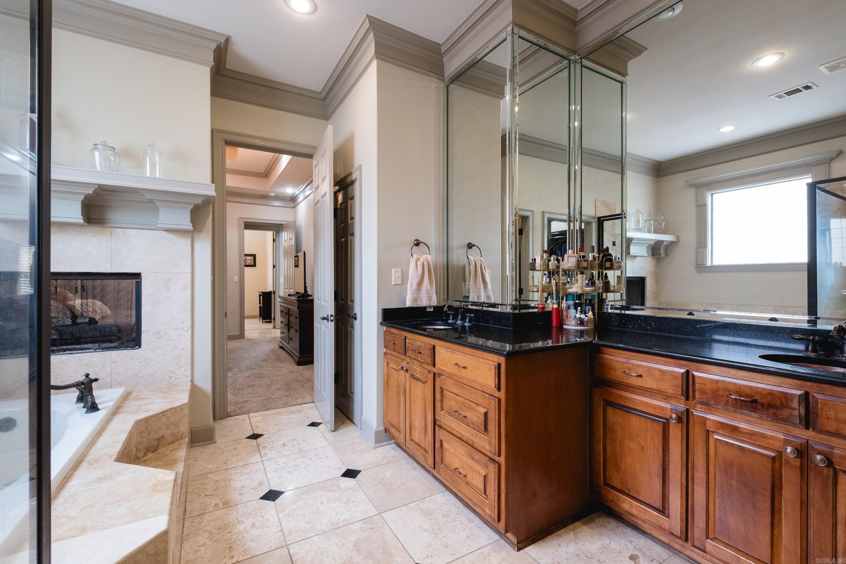 CHENAL VALLEY EPERNAY PLACE - Residential