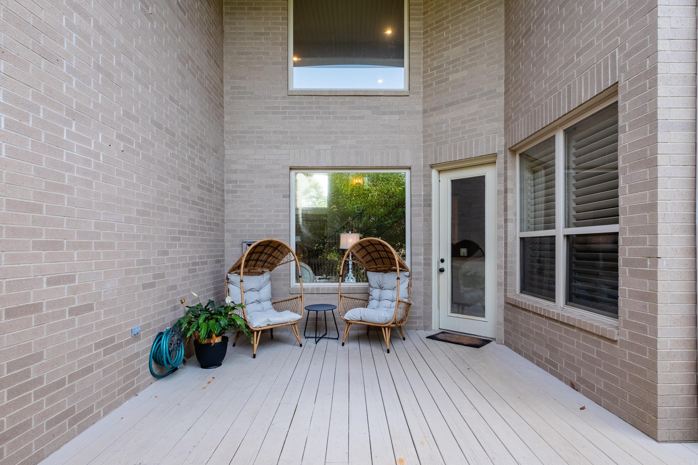 CHENAL VALLEY EPERNAY PLACE - Residential