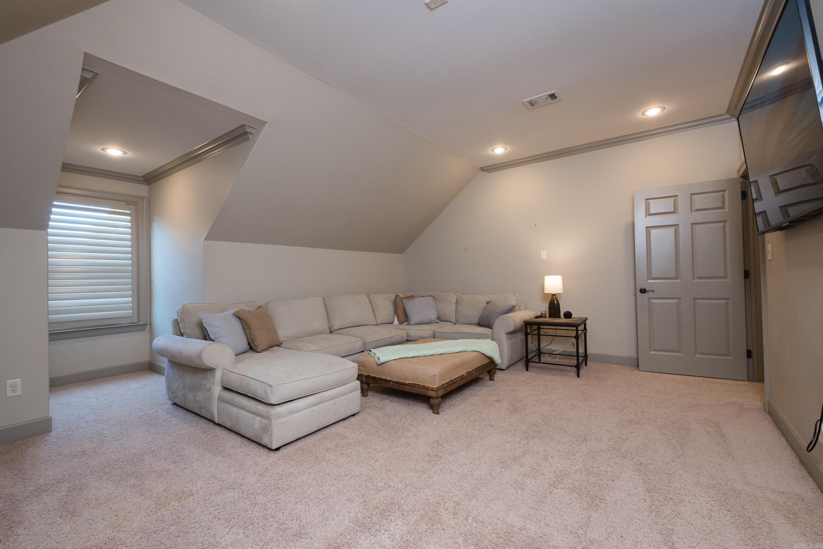 CHENAL VALLEY EPERNAY PLACE - Residential