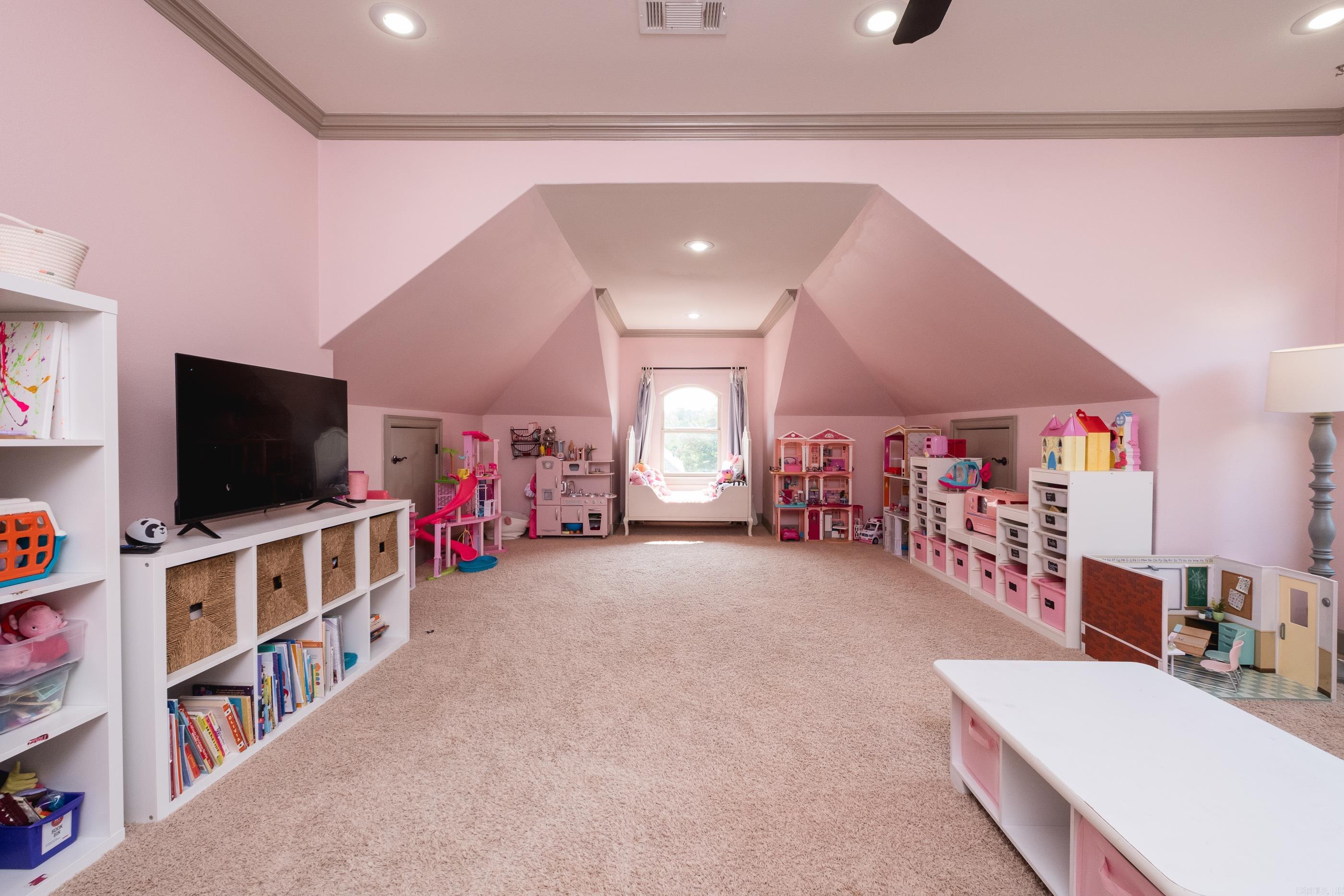 CHENAL VALLEY EPERNAY PLACE - Residential