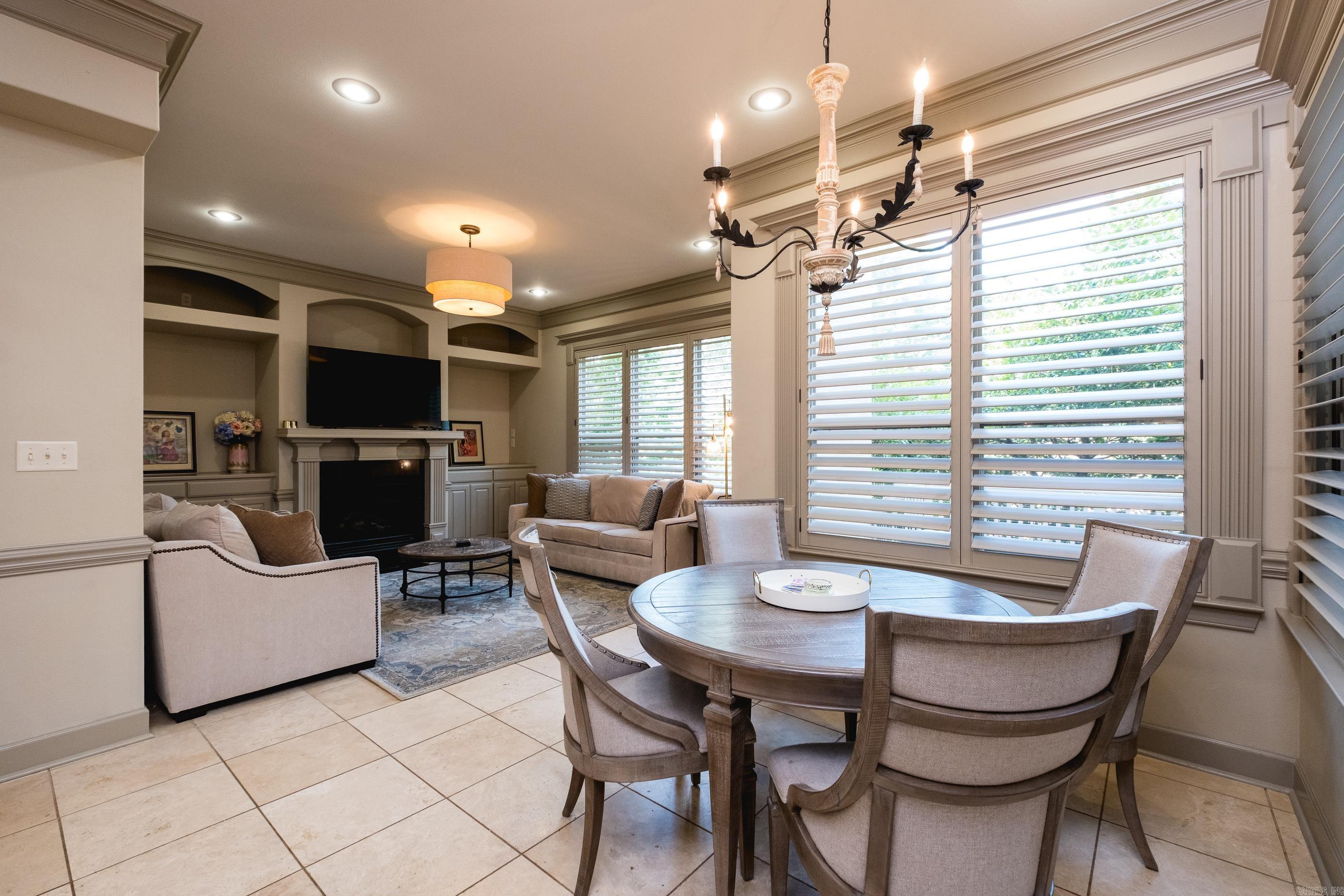 CHENAL VALLEY EPERNAY PLACE - Residential