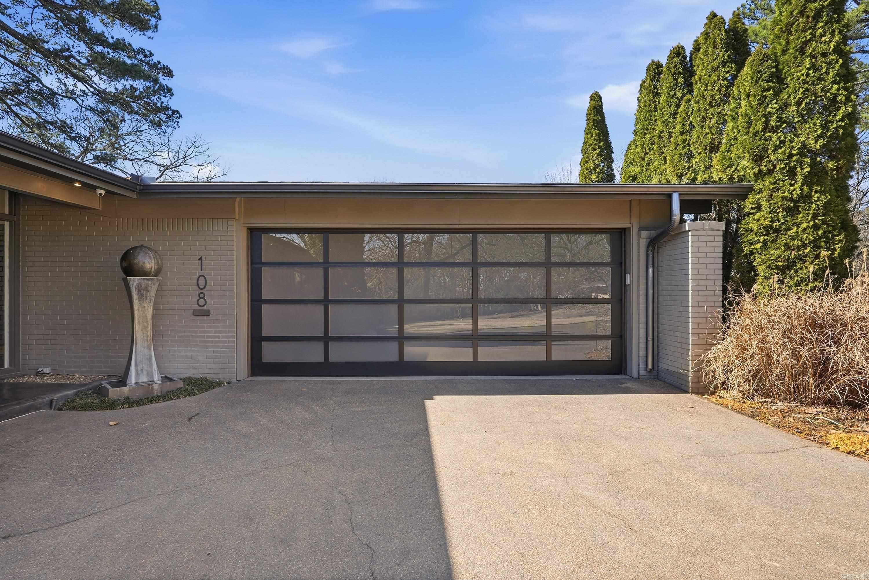 PLAZA HEIGHTS - Residential