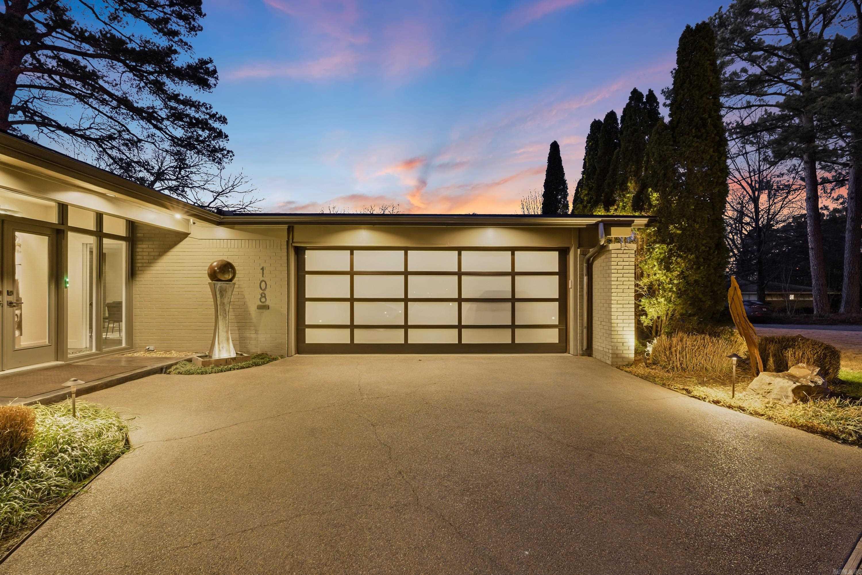 PLAZA HEIGHTS - Residential