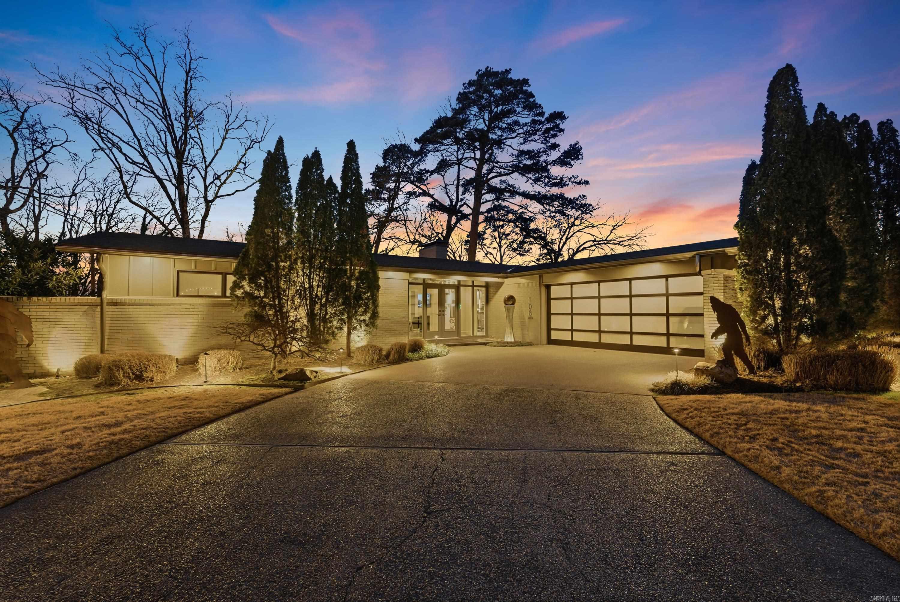 PLAZA HEIGHTS - Residential