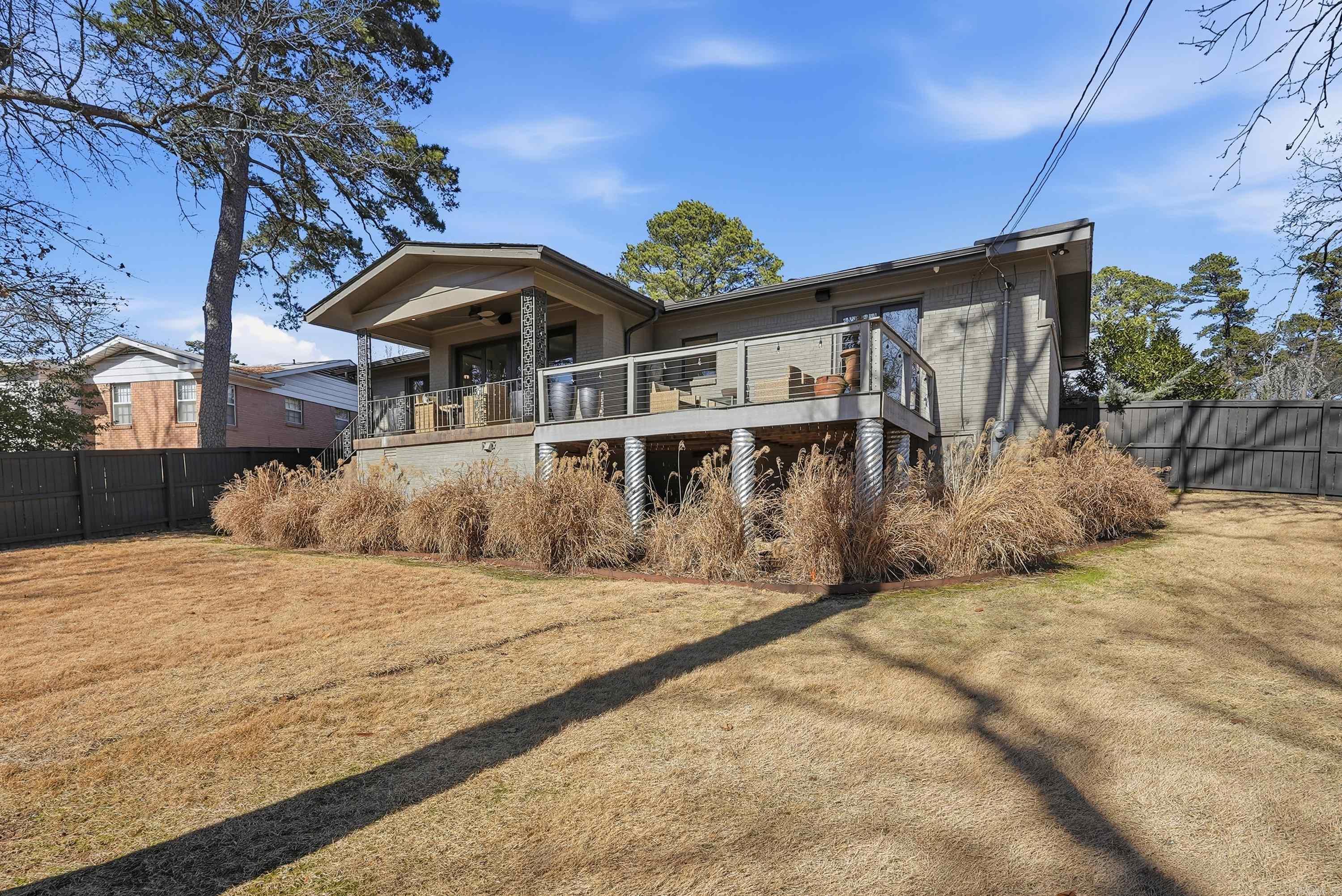 PLAZA HEIGHTS - Residential