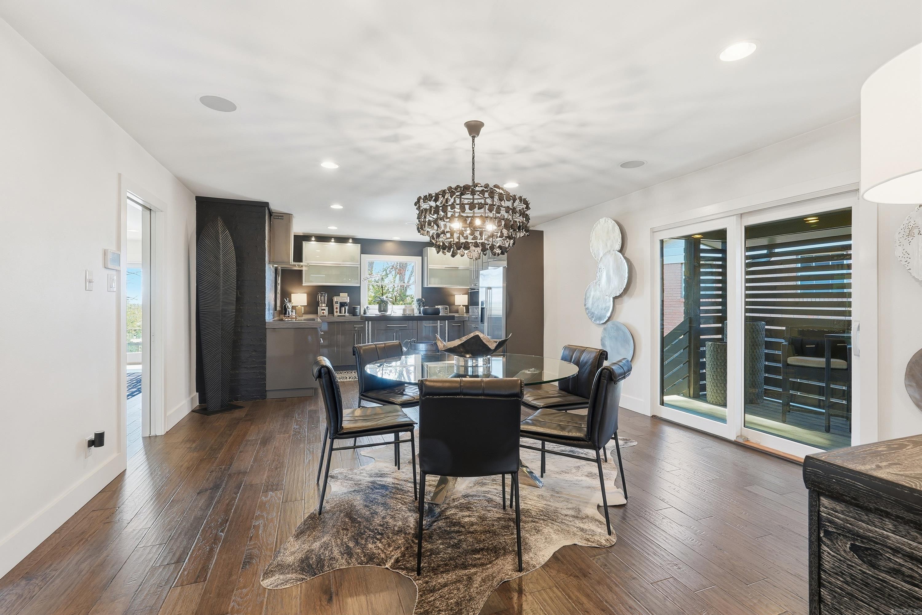 PLAZA HEIGHTS - Residential