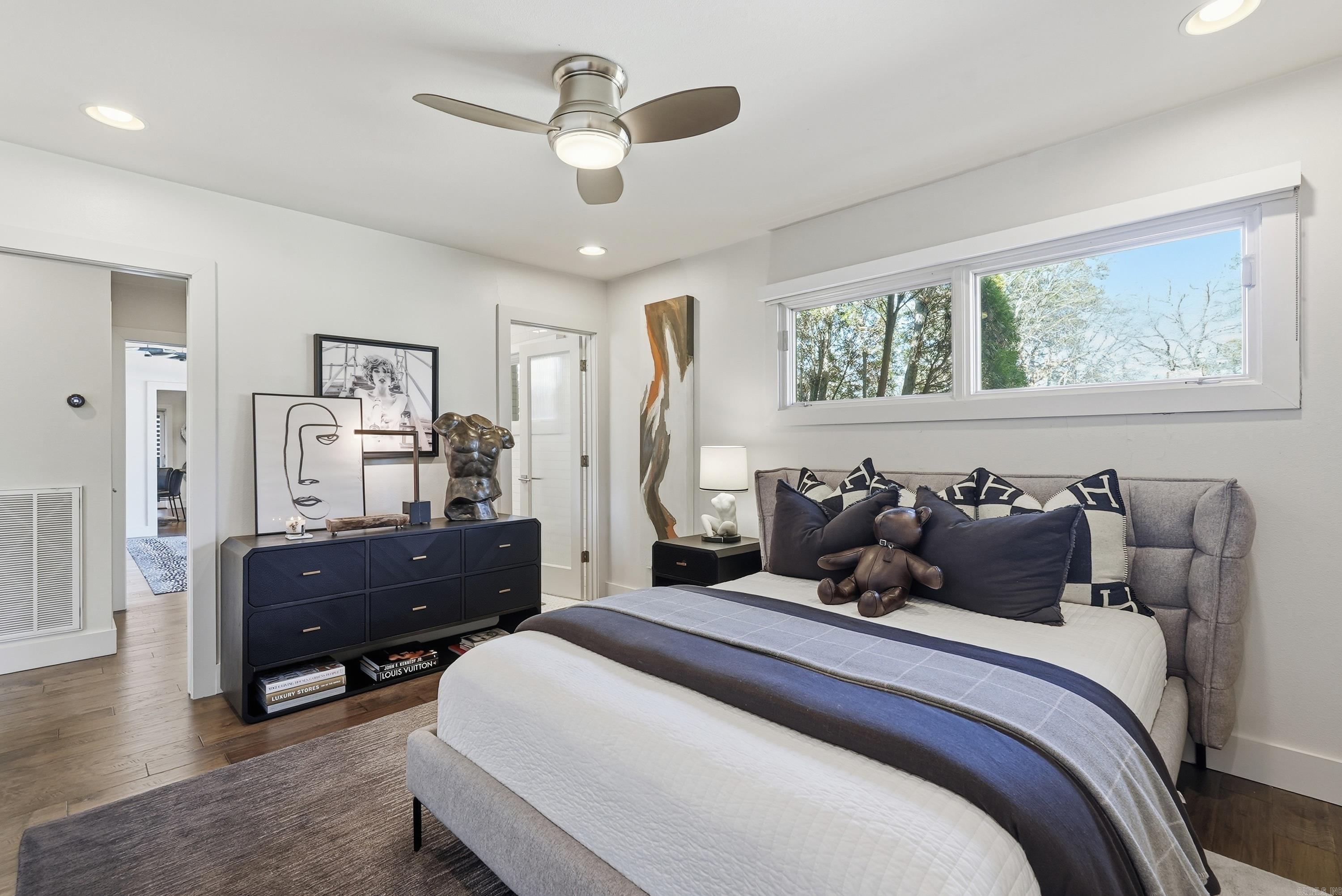 PLAZA HEIGHTS - Residential