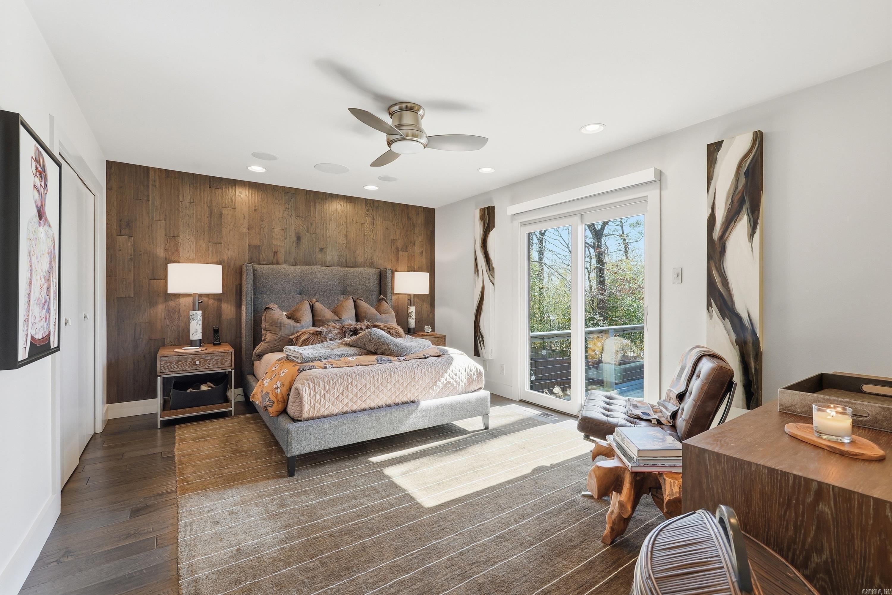 PLAZA HEIGHTS - Residential