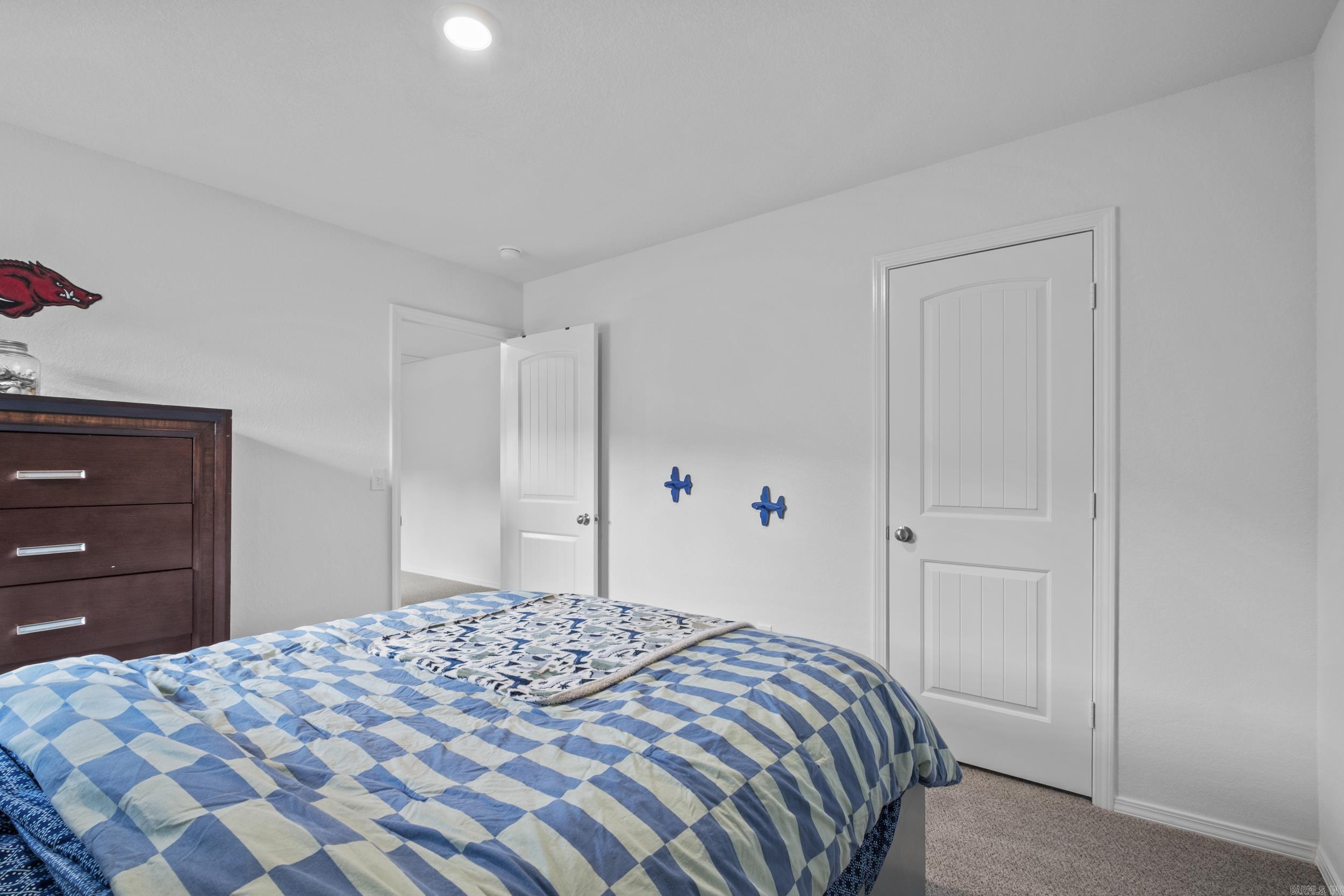 COUNTRY CLUB OF ARK THE - Residential