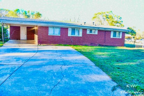 Photo of 16 Sunnydale Drive, Little Rock, AR 72209 (MLS # 25047284)