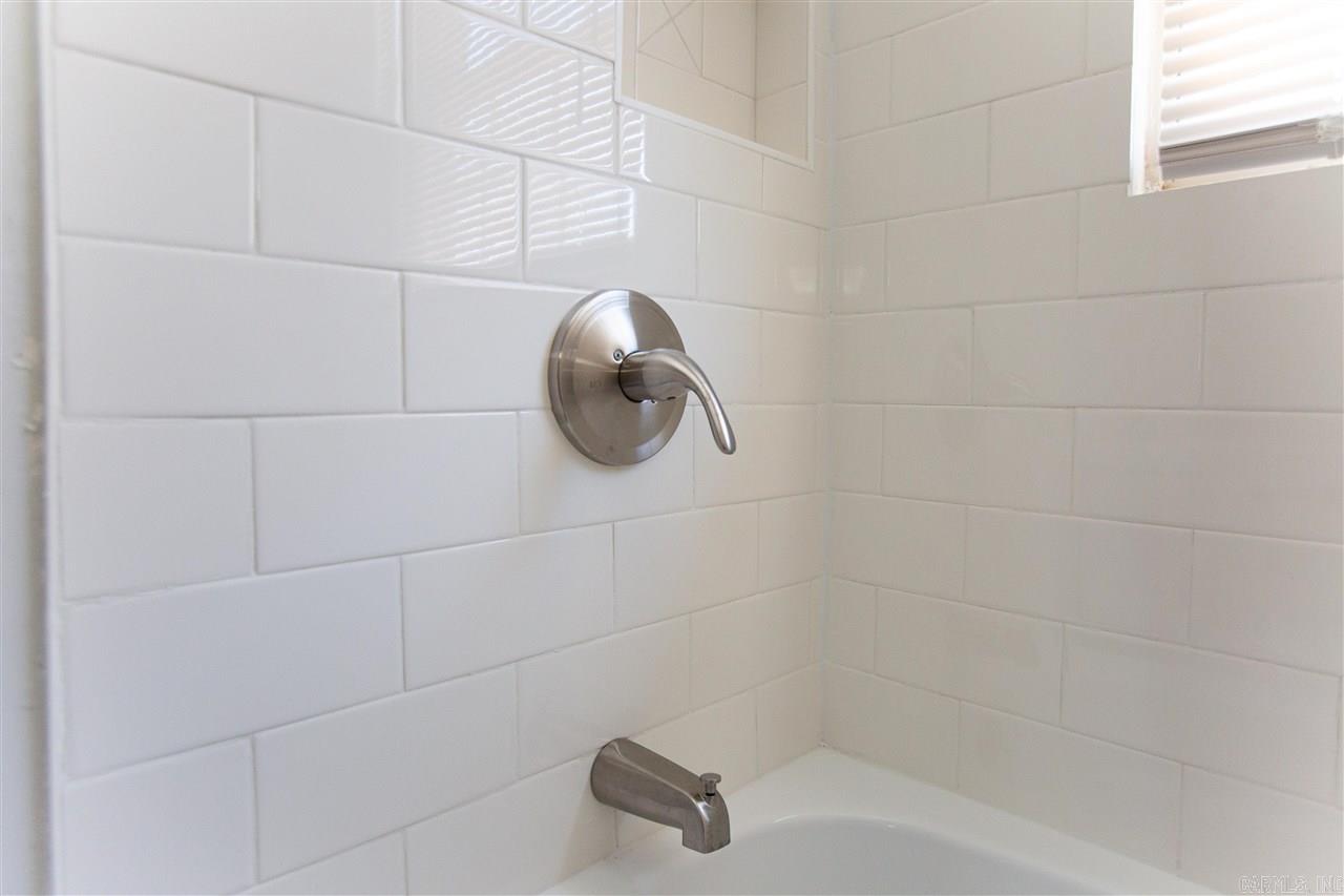 Longview - Residential Lease