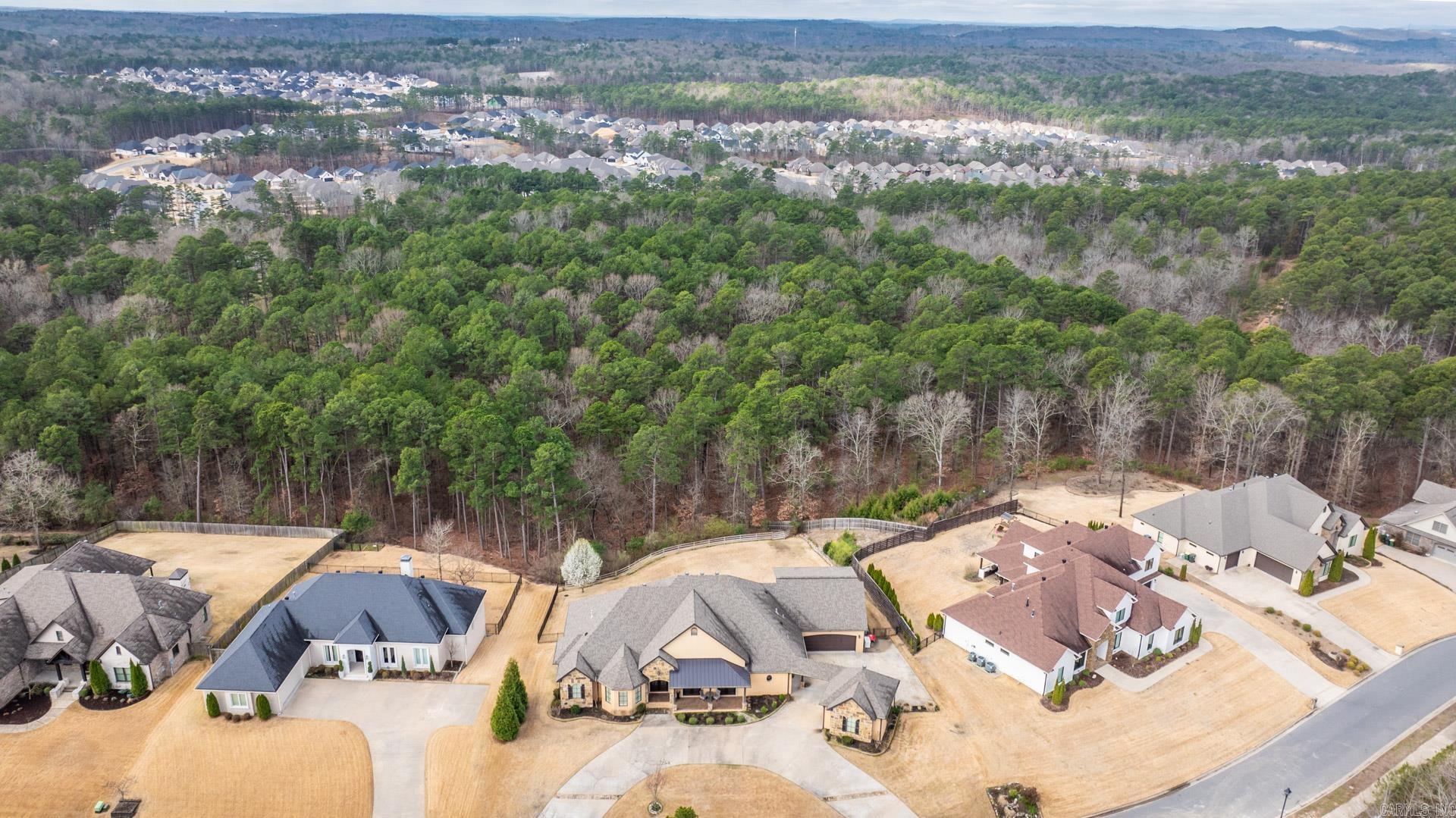 CHENAL VALLEY "ACCADIA COURT" - Residential