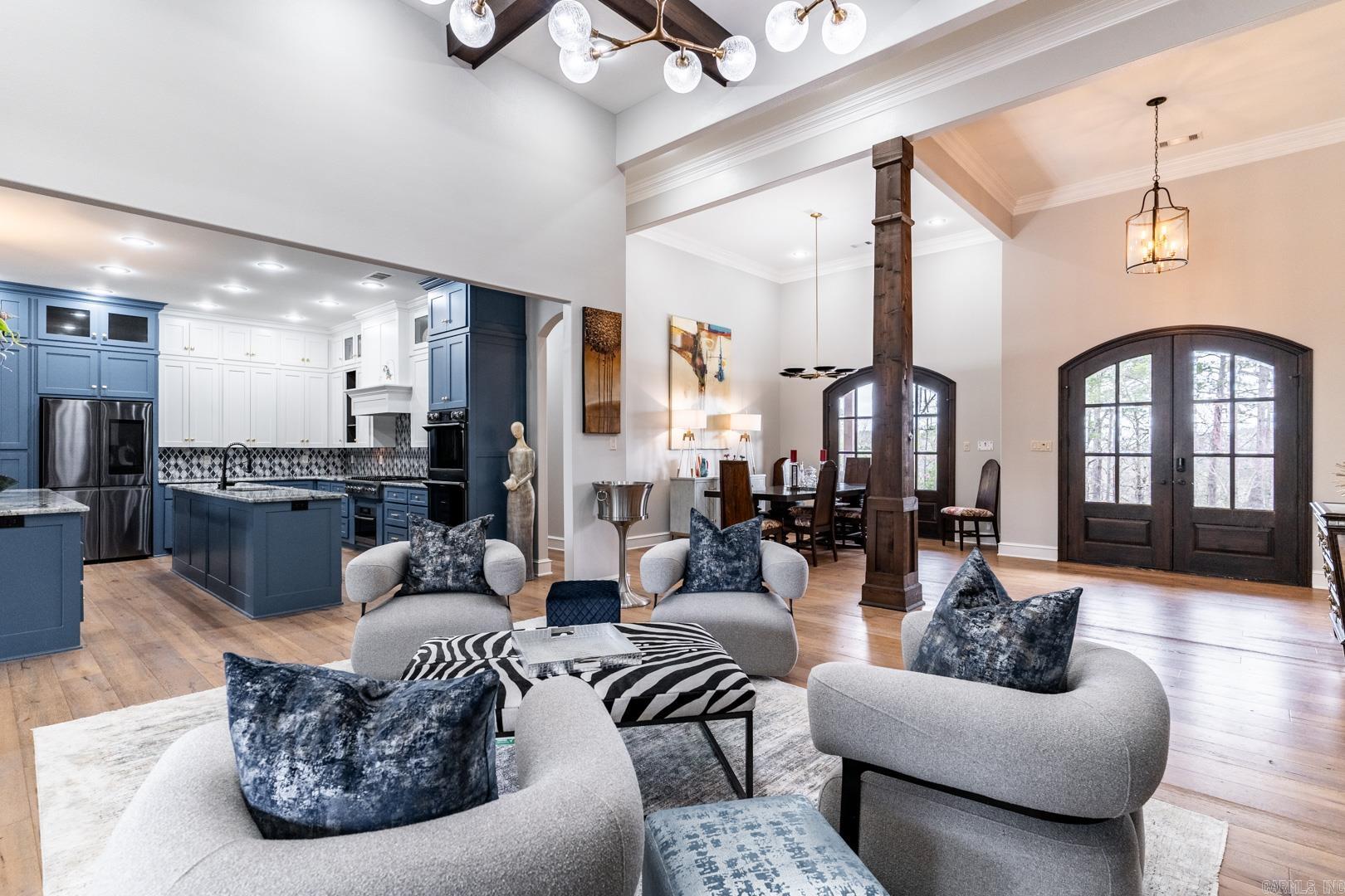 CHENAL VALLEY "ACCADIA COURT" - Residential