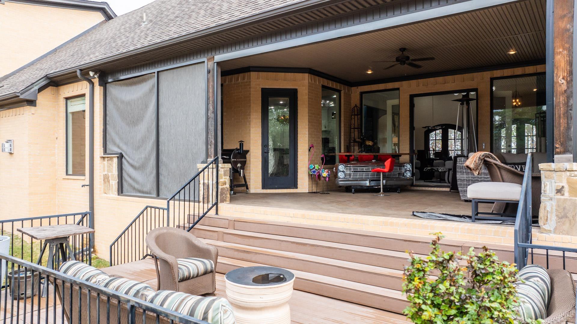 CHENAL VALLEY "ACCADIA COURT" - Residential