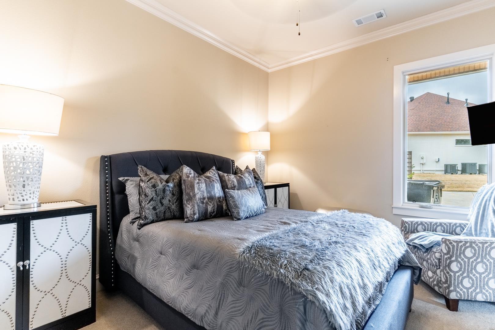 CHENAL VALLEY "ACCADIA COURT" - Residential