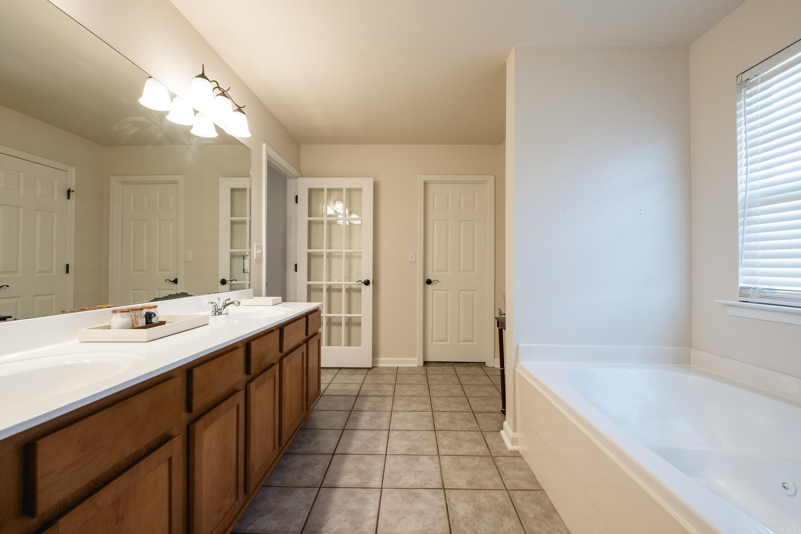 STONE LINKS ADDN - Residential