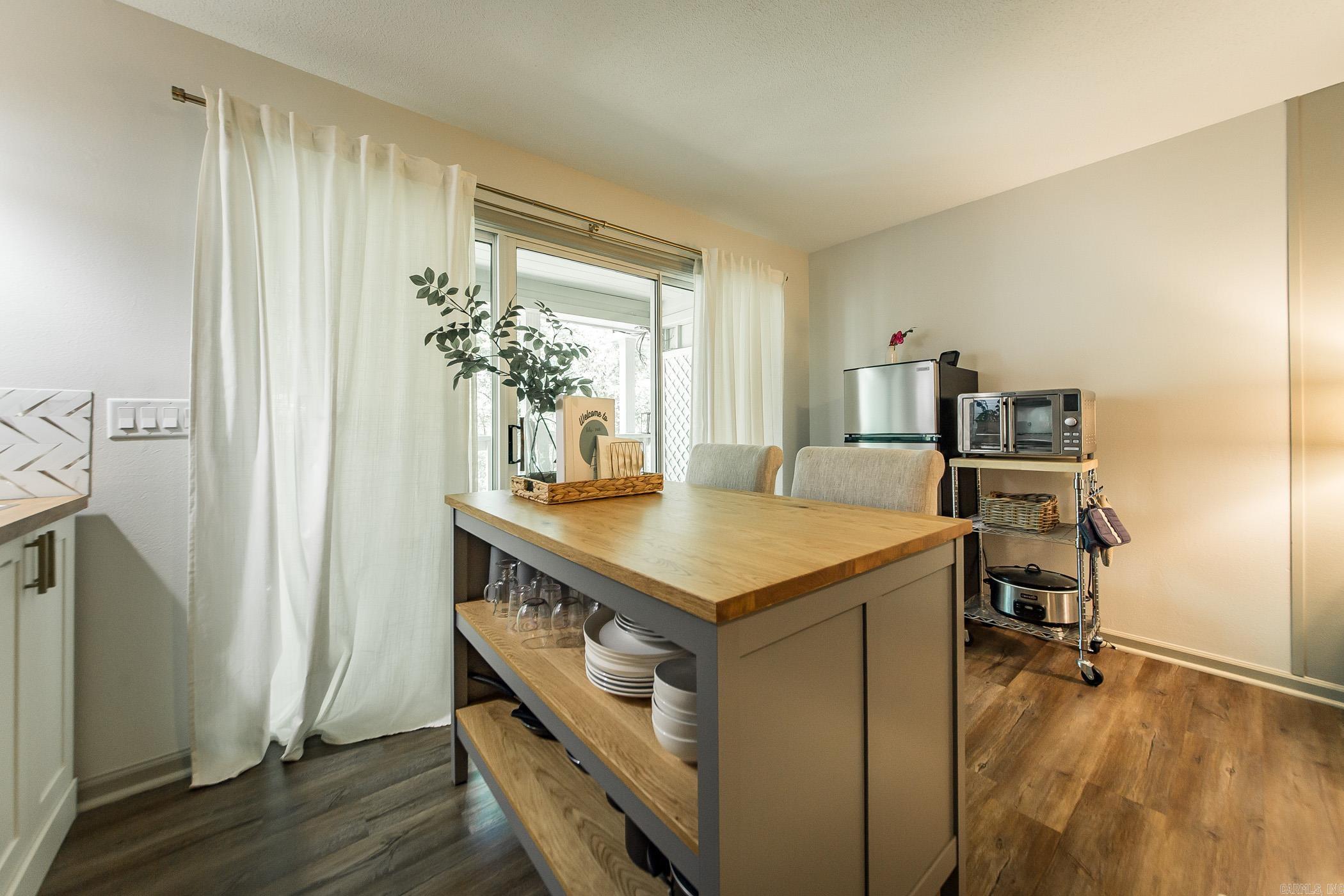 Summerhill Place Condos - Residential