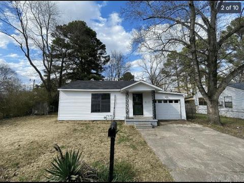 Photo of 103 Central Avenue, Jacksonville, AR 72076 (MLS # 26016908)