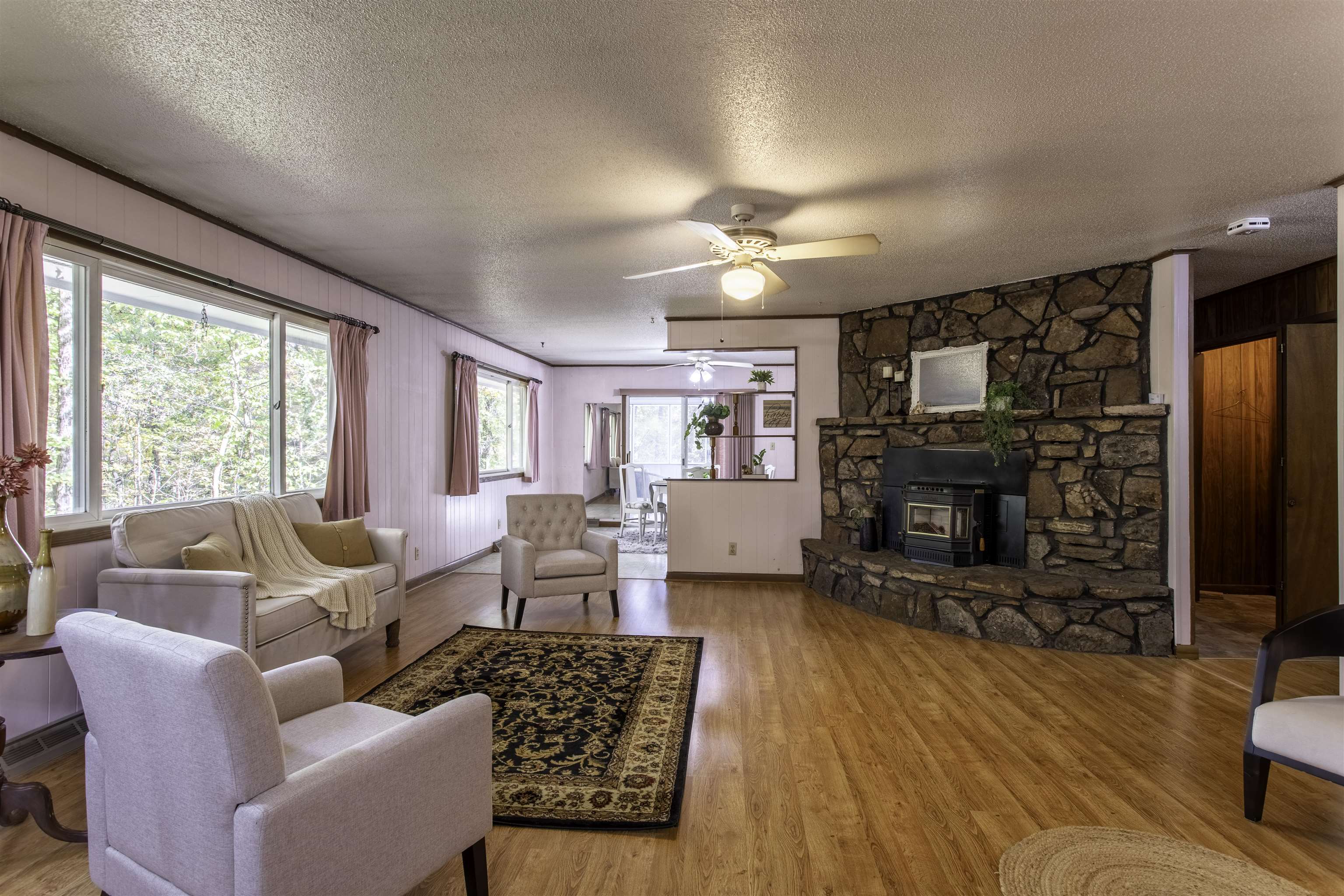 LAKE FORREST ADDN - Residential